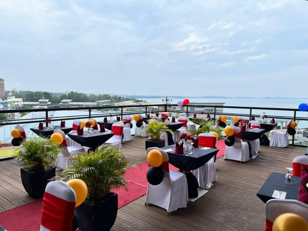 D'Wharf Hotel & Serviced Residence