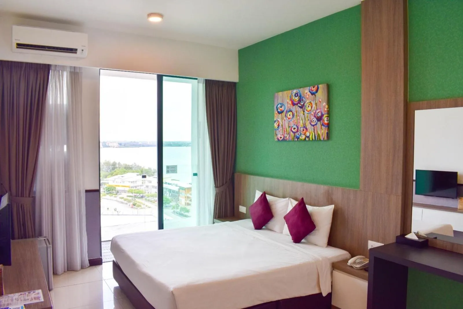 Bed in D'Wharf Hotel & Serviced Residence