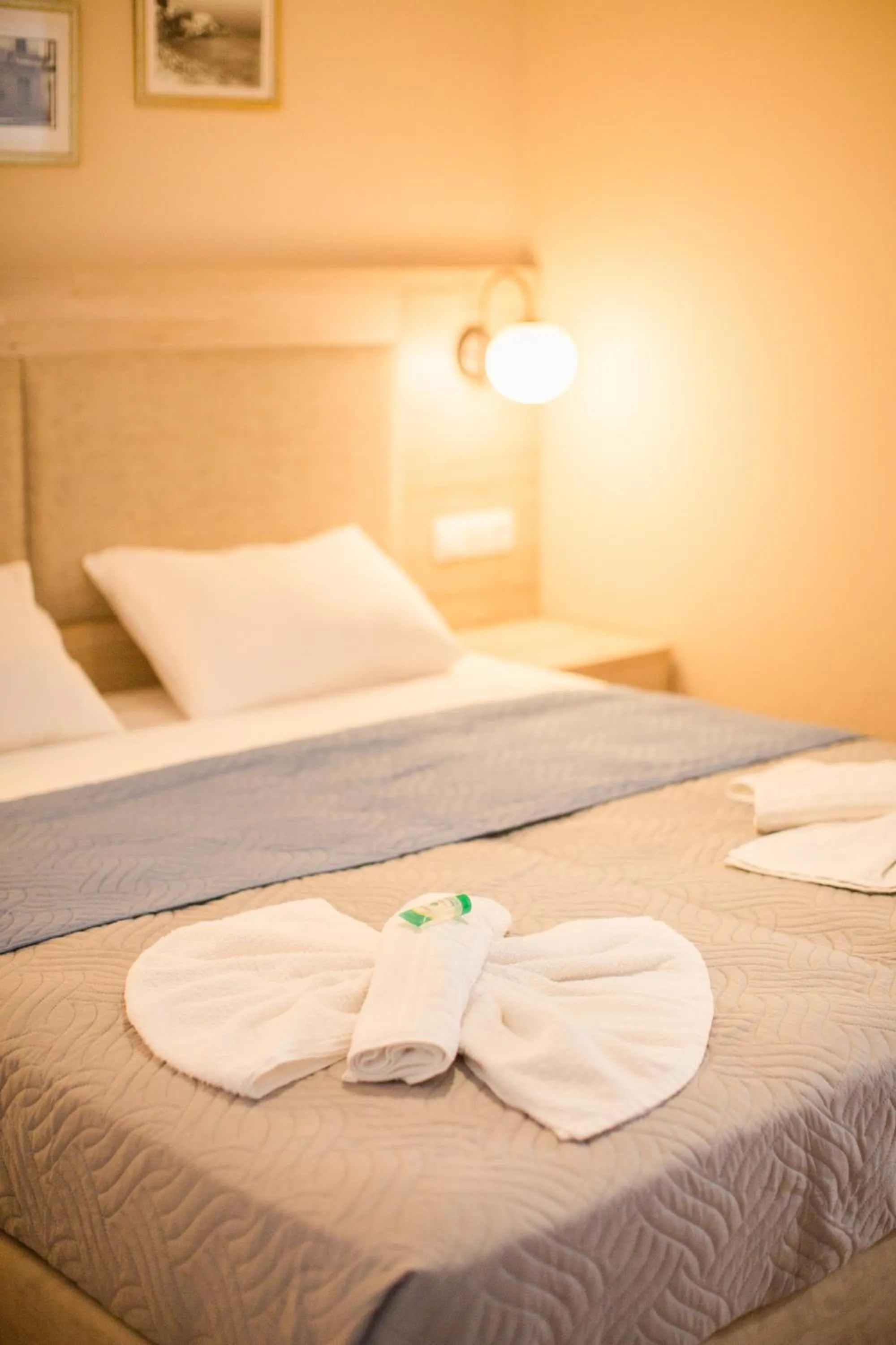 Bed in Mastorakis Hotel and Studios