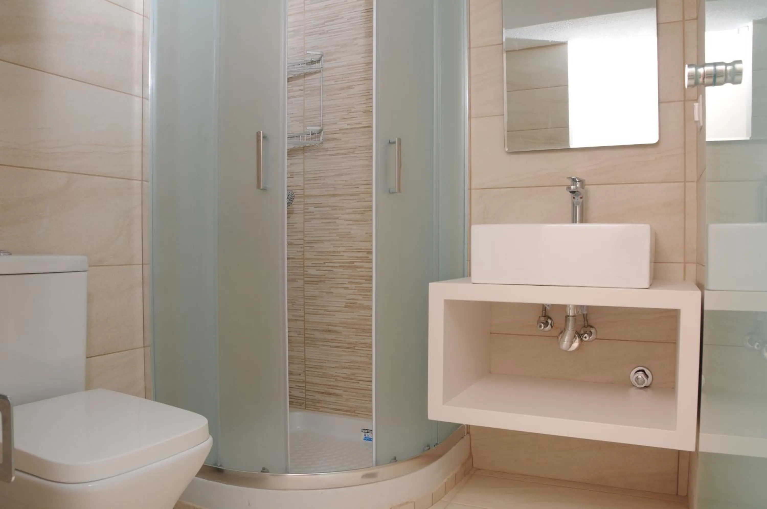 Bathroom in Mastorakis Hotel and Studios