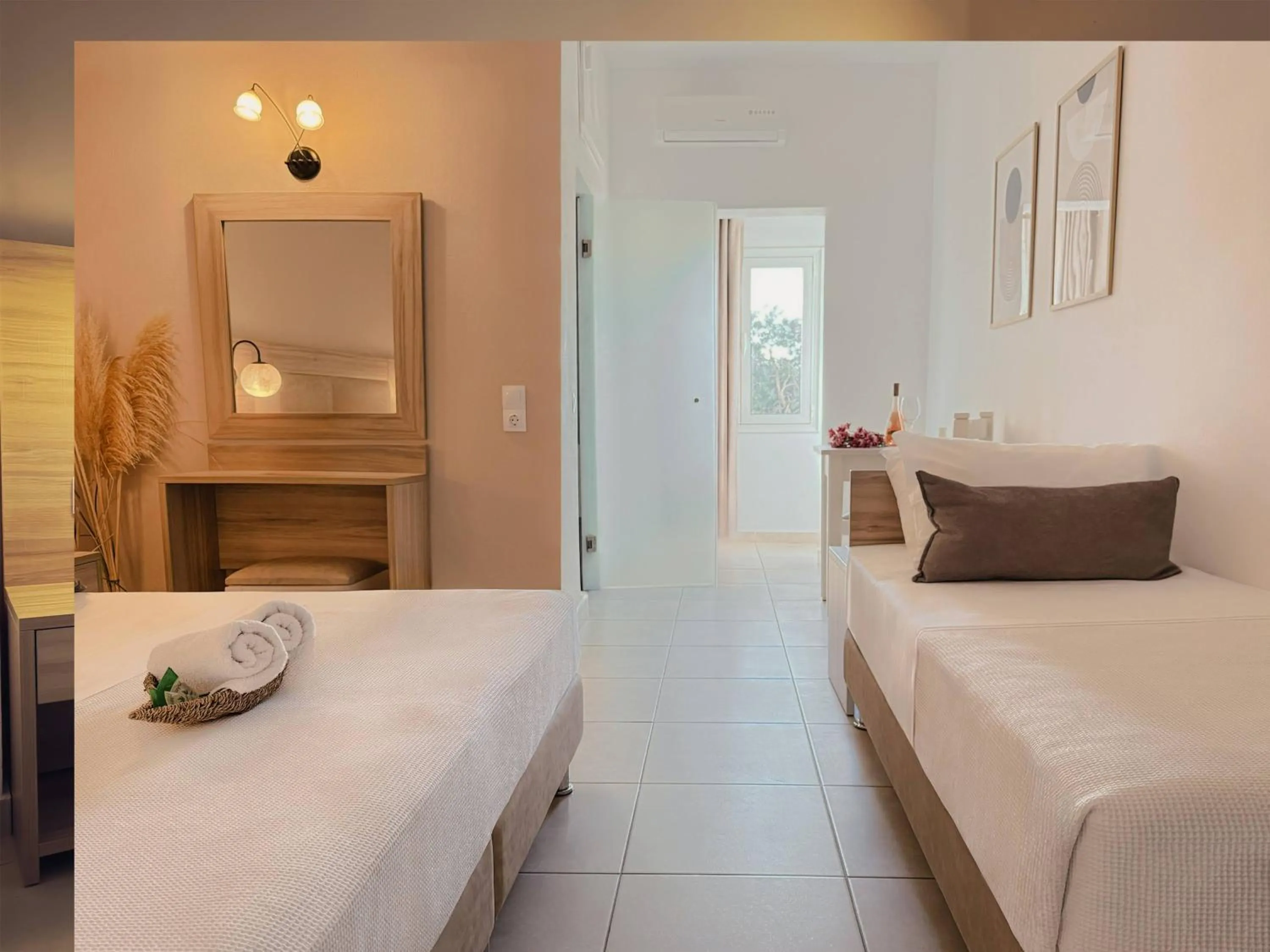 Bed in Mastorakis Hotel and Studios