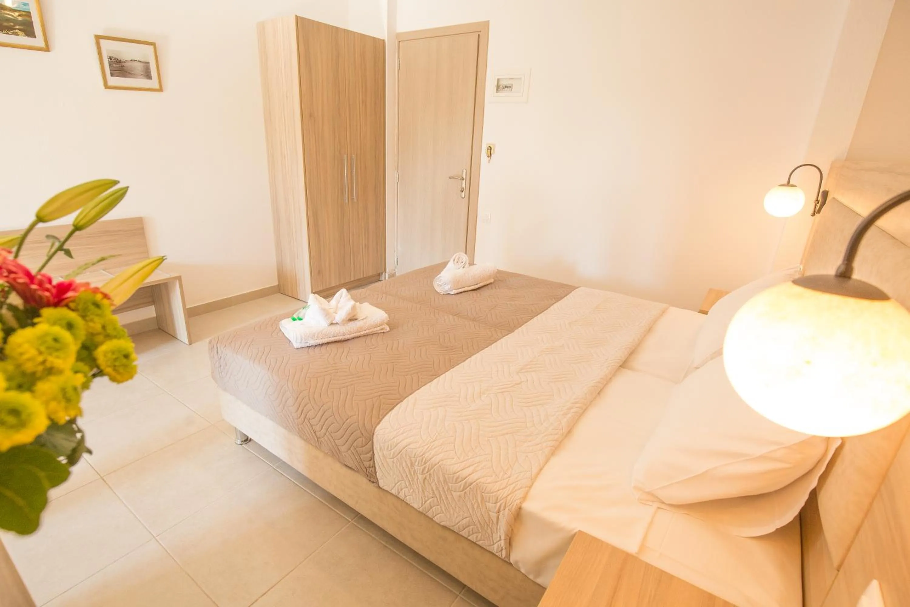 Bedroom, Bed in Mastorakis Hotel and Studios