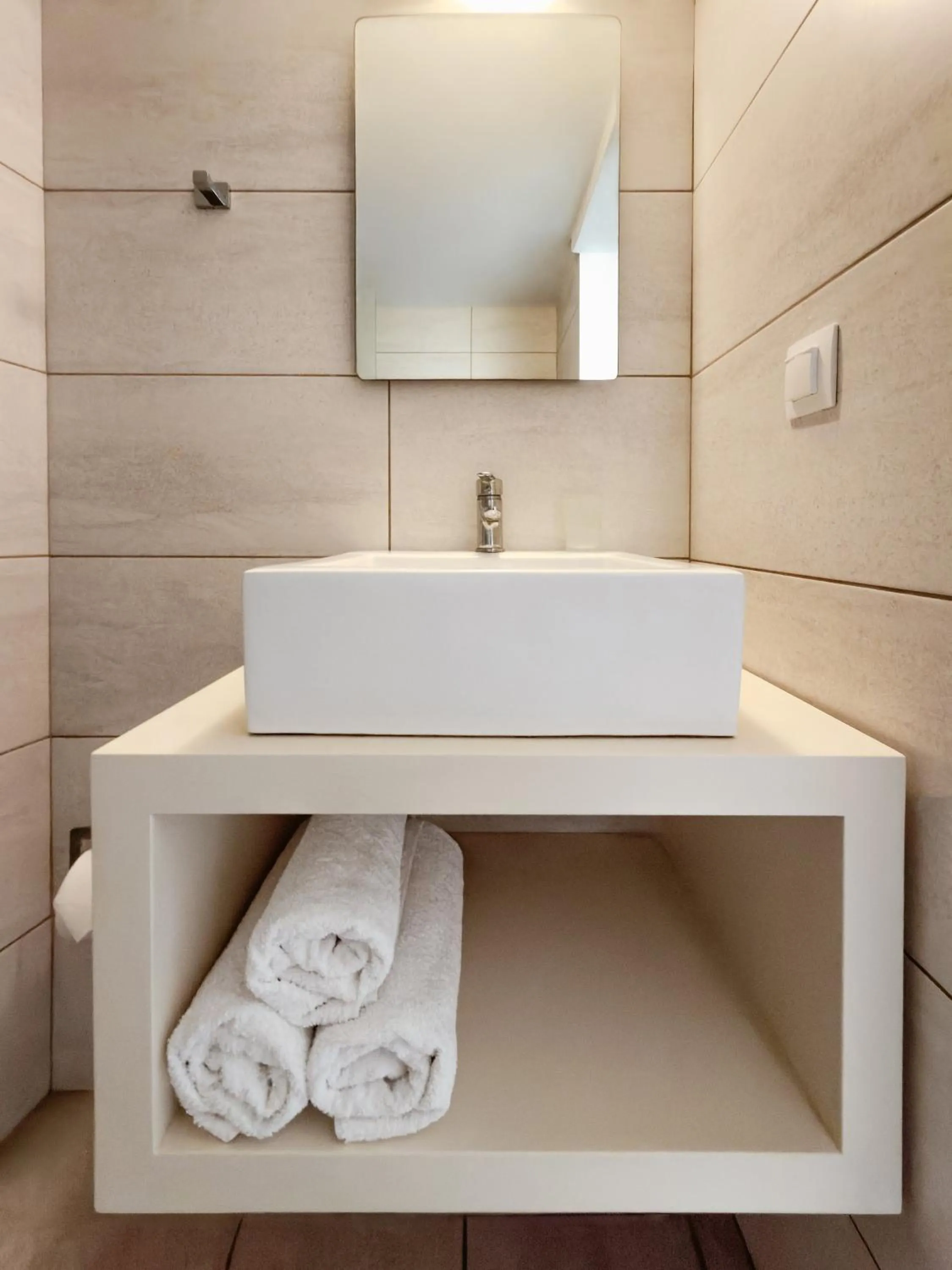 Bathroom in Mastorakis Hotel and Studios