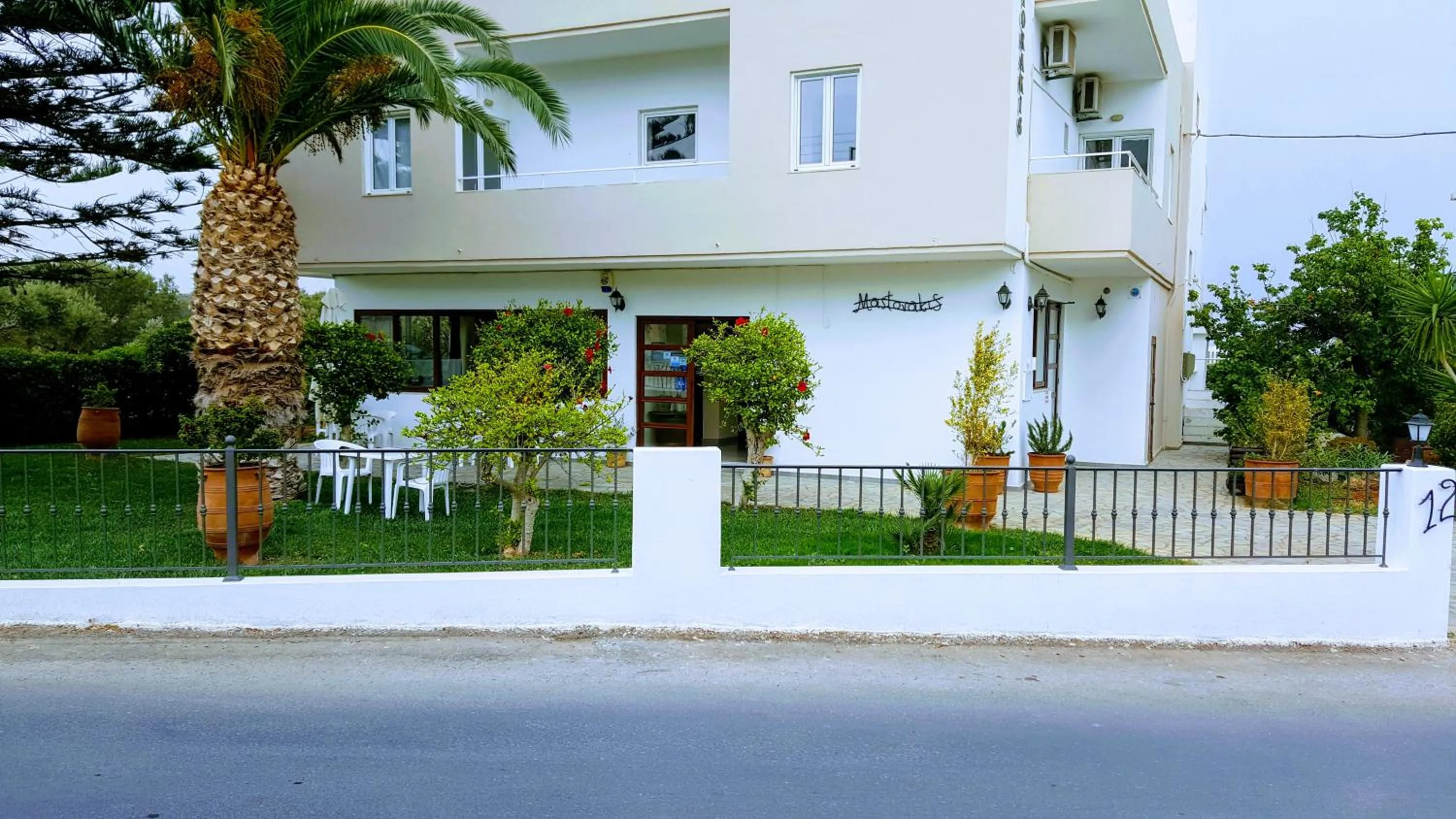 Facade/entrance in Mastorakis Hotel and Studios