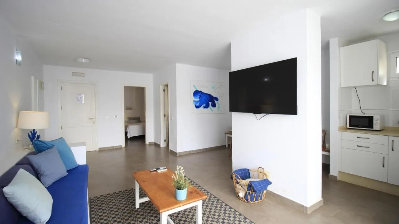 Communal lounge/ TV room in Neptuno Suites - Adults Only