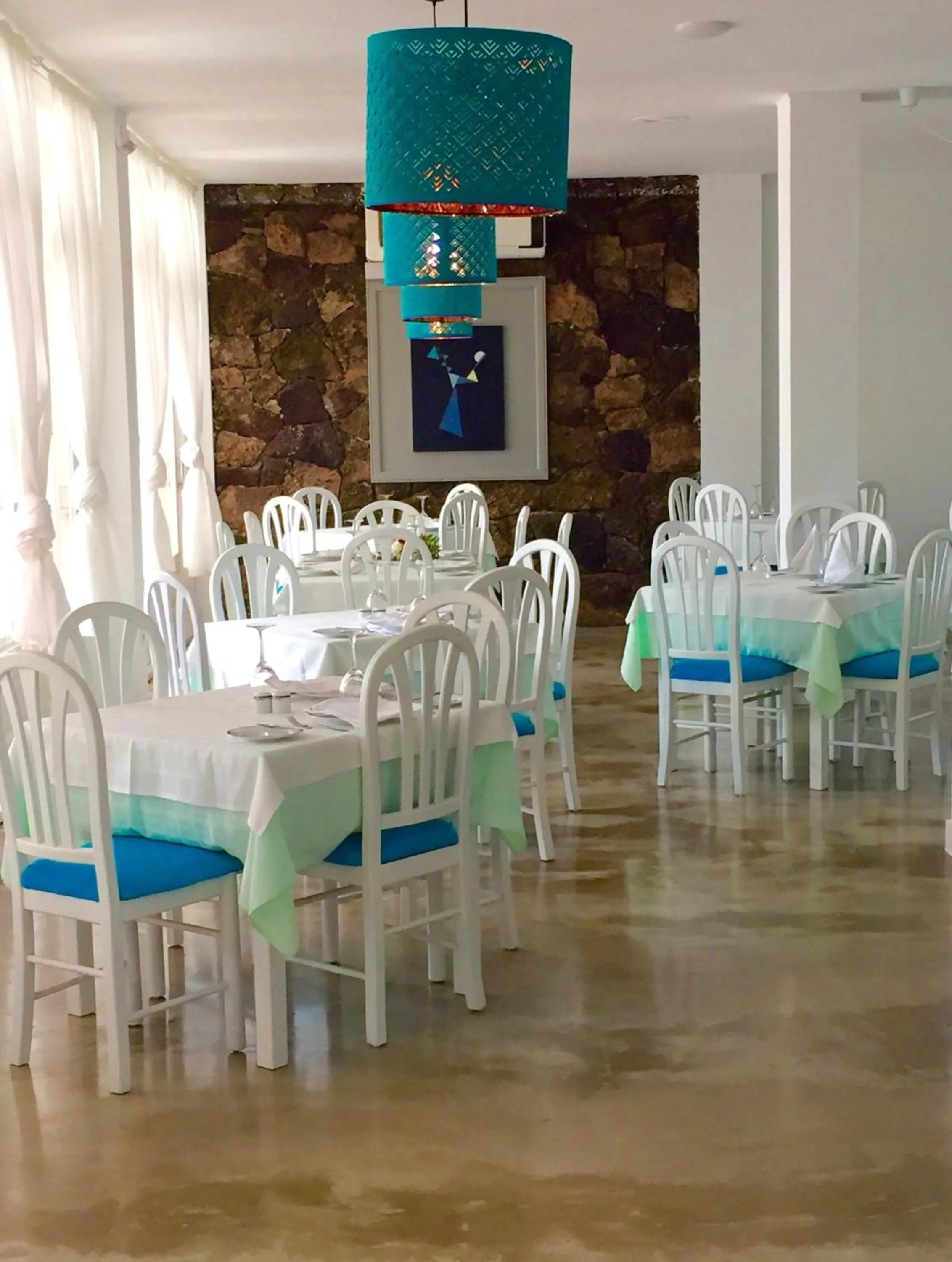 Food and drinks in Neptuno Suites - Adults Only