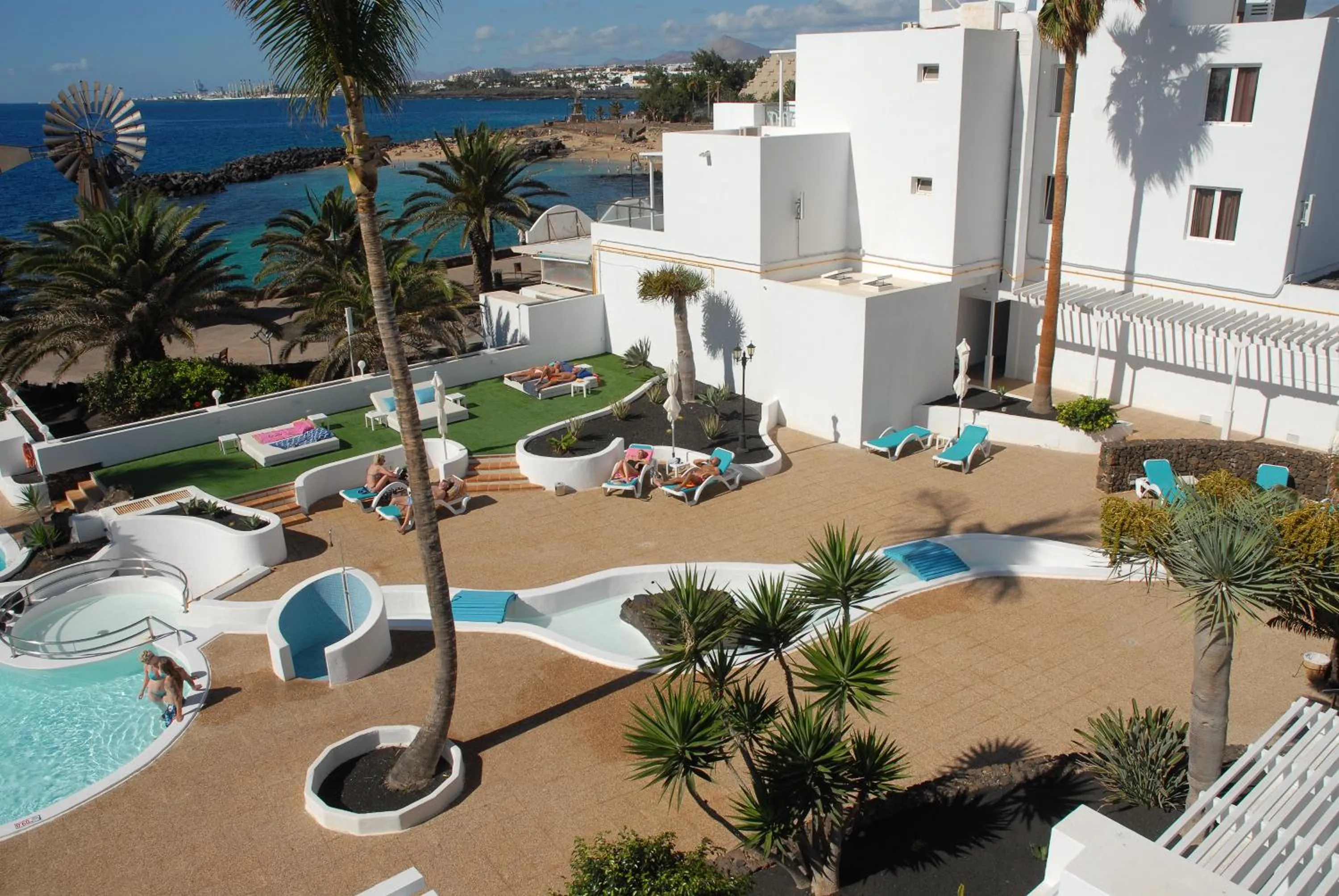 Solarium in Neptuno Suites - Adults Only