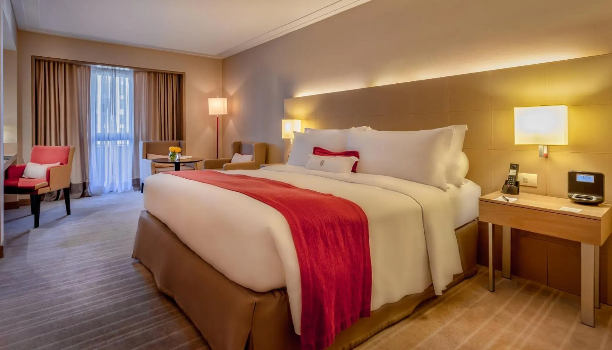 Photo of the whole room, Bed in InterContinental São Paulo by IHG