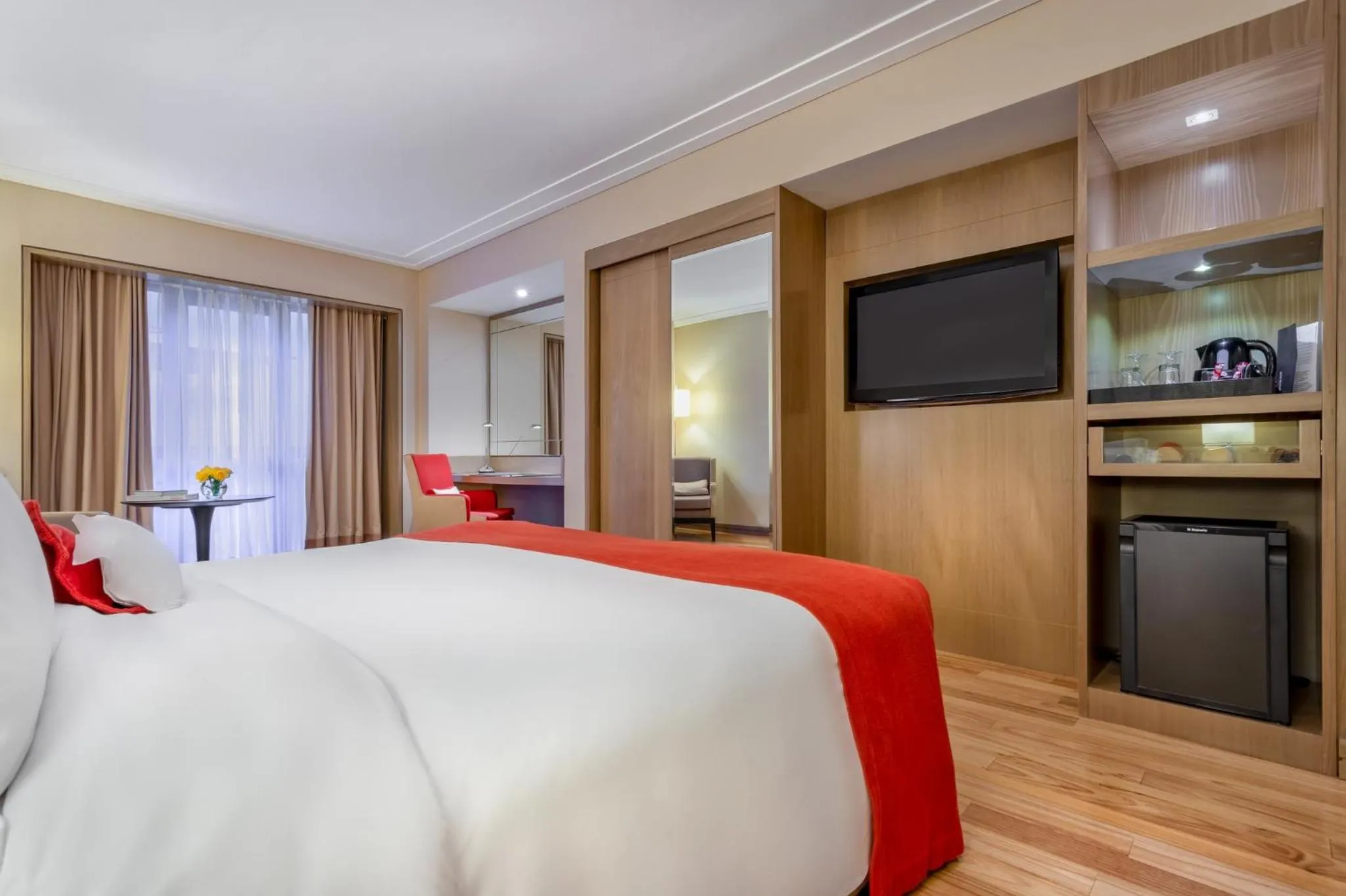 Photo of the whole room, Bed in InterContinental São Paulo by IHG