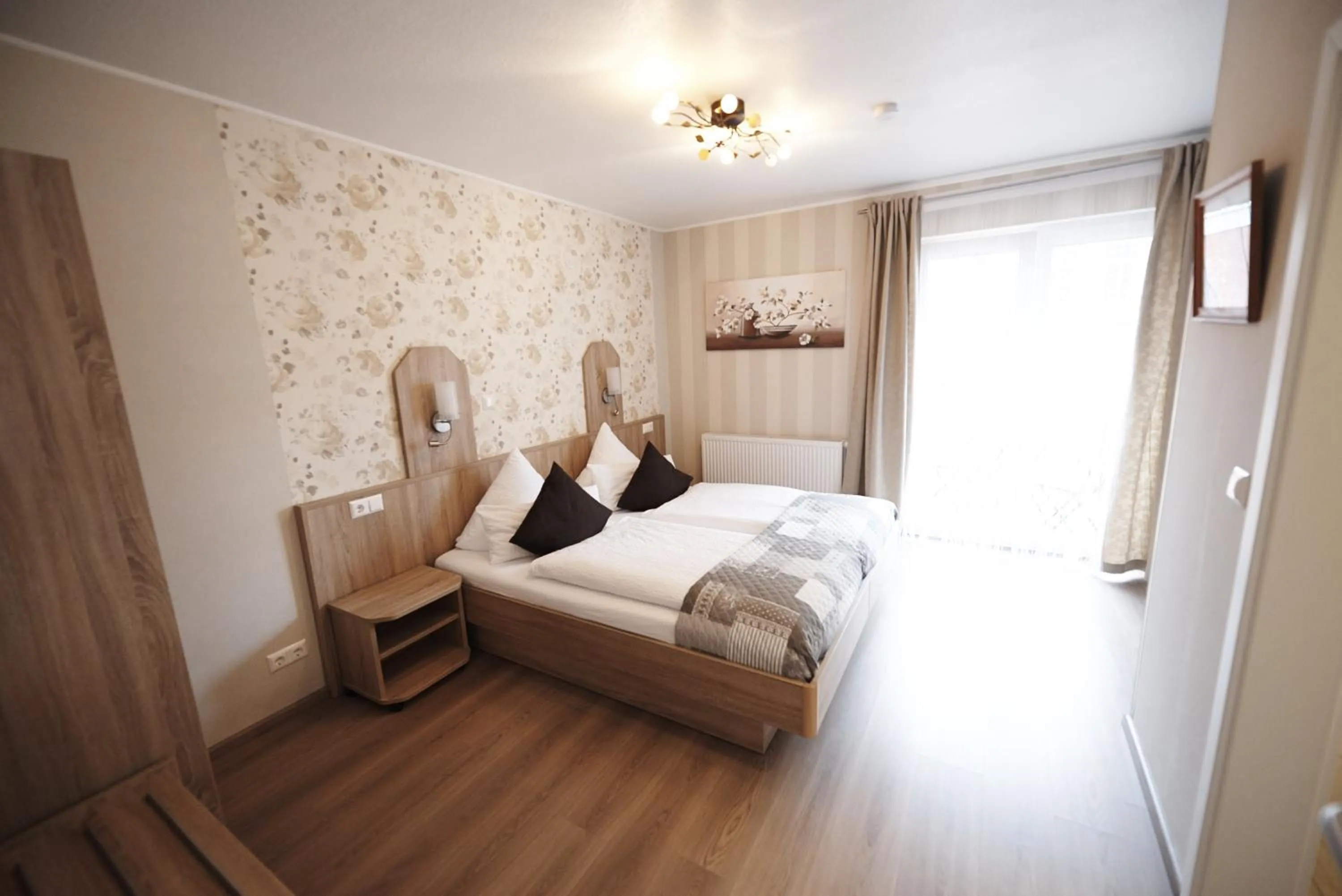 Bed in Hotel Wurster Kroog