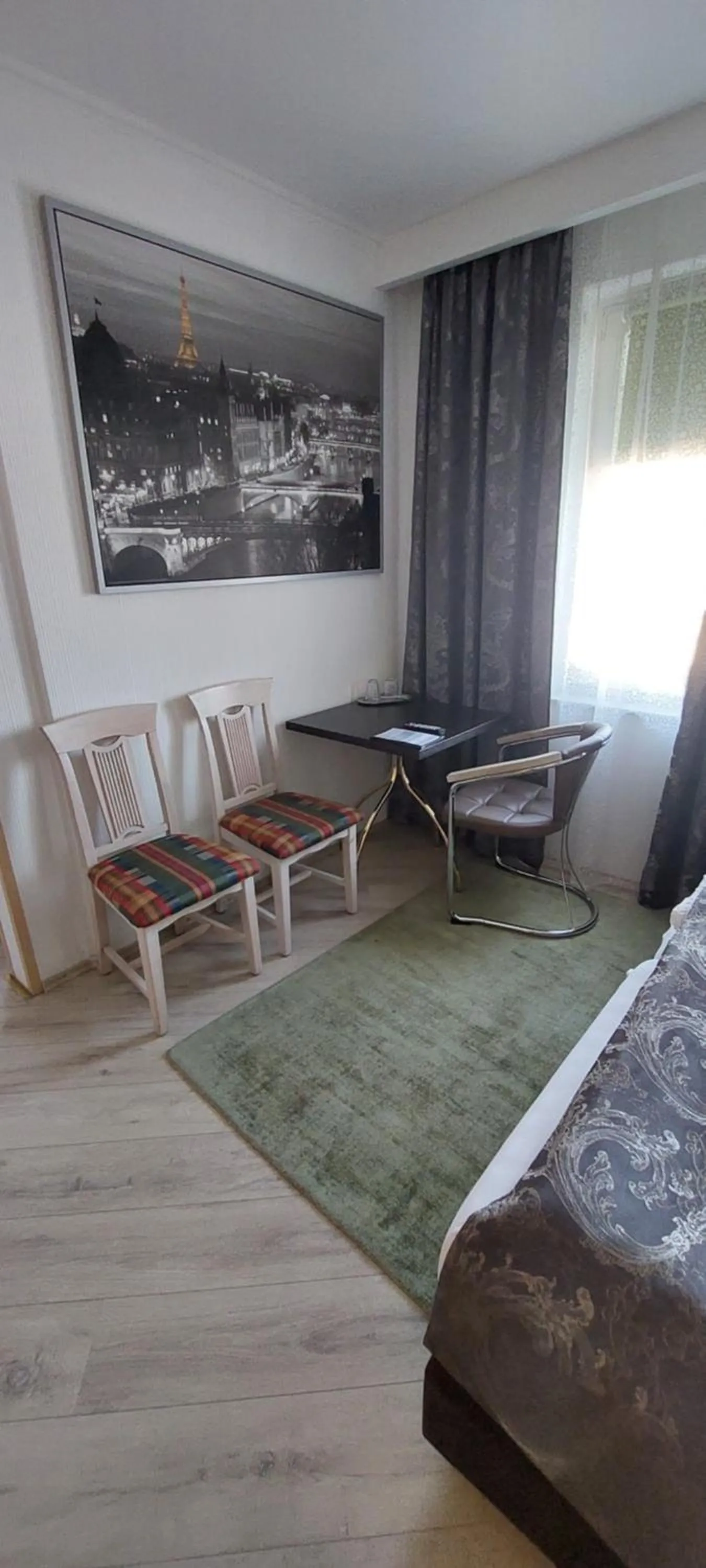 Dining area, Bed in Hotel Wurster Kroog