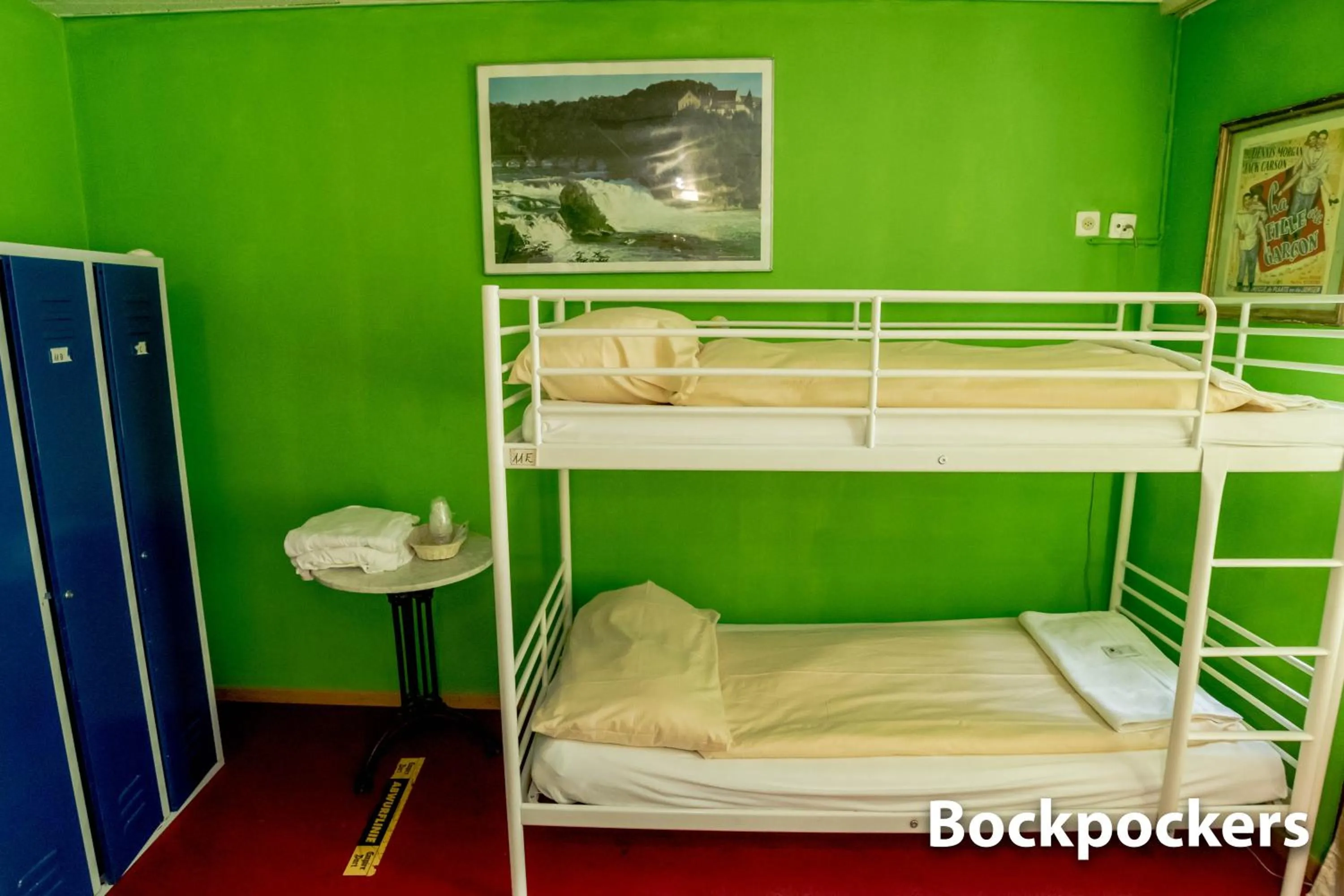 Bed in Hotel & Backpackers Zak Schaffhausen