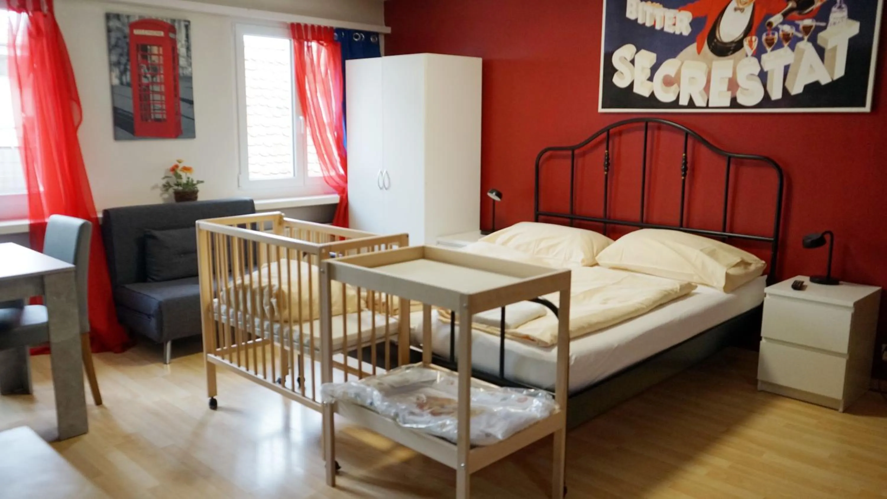 Bed in Hotel & Backpackers Zak Schaffhausen