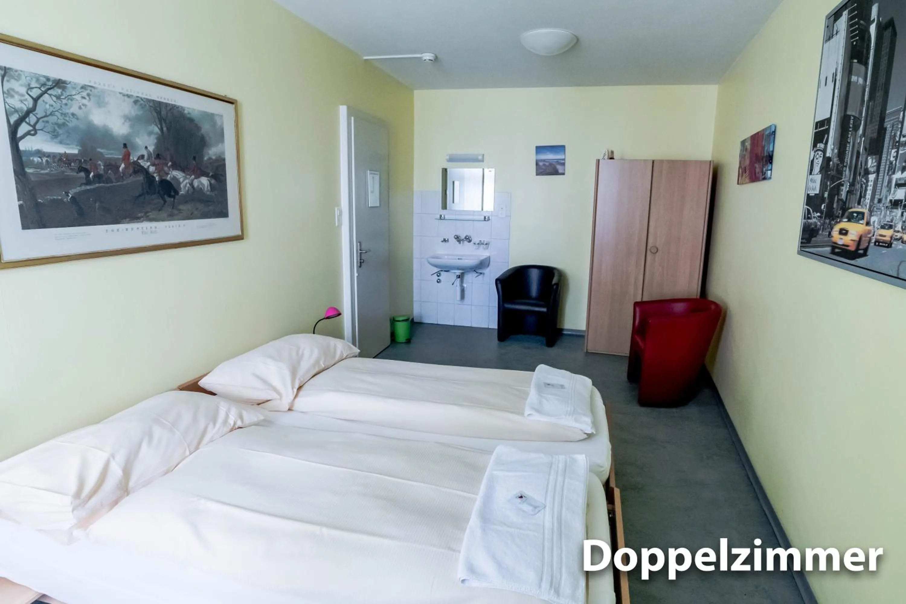 Bed in Hotel & Backpackers Zak Schaffhausen