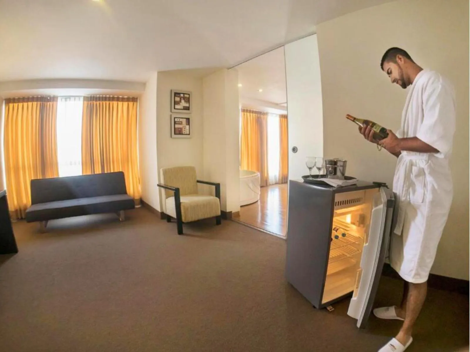 Living room in Allpa Hotel & Suites