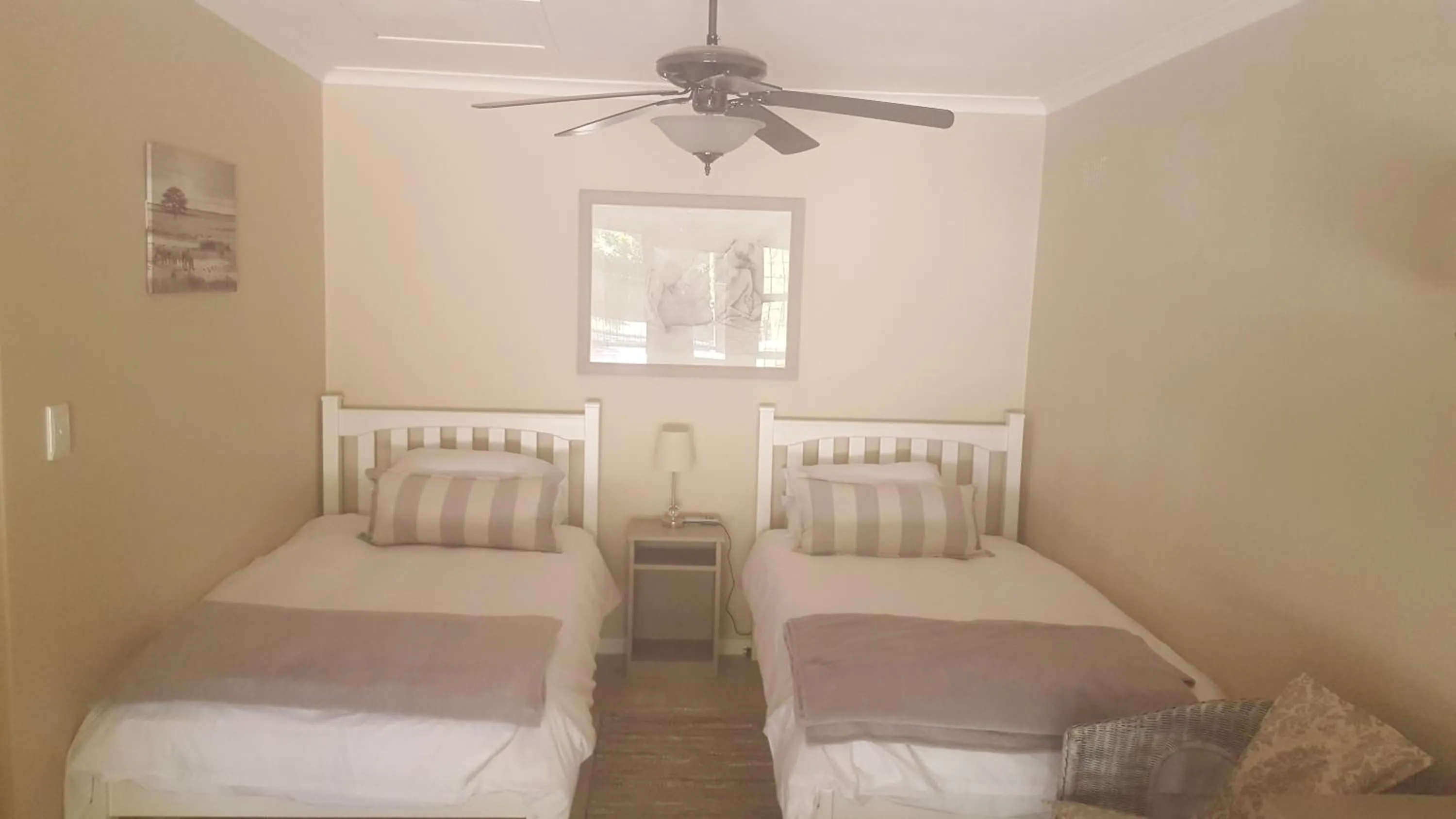 Bedroom, Bed in The Fairway