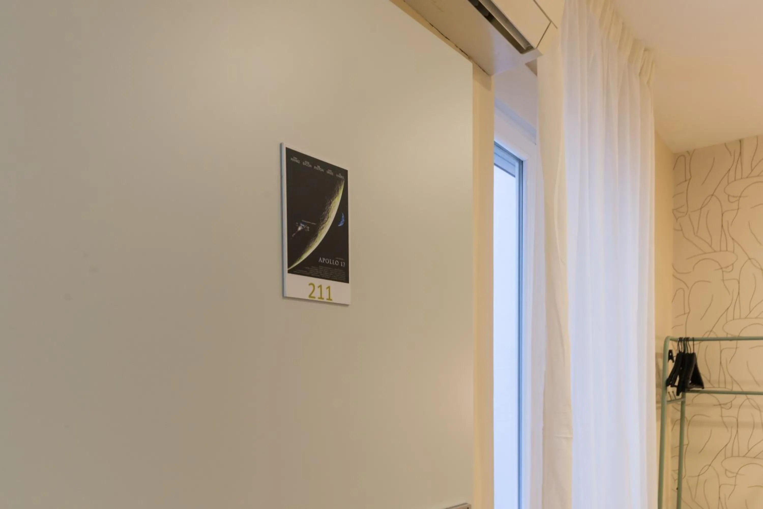 Photo of the whole room in Hostal Art Madrid