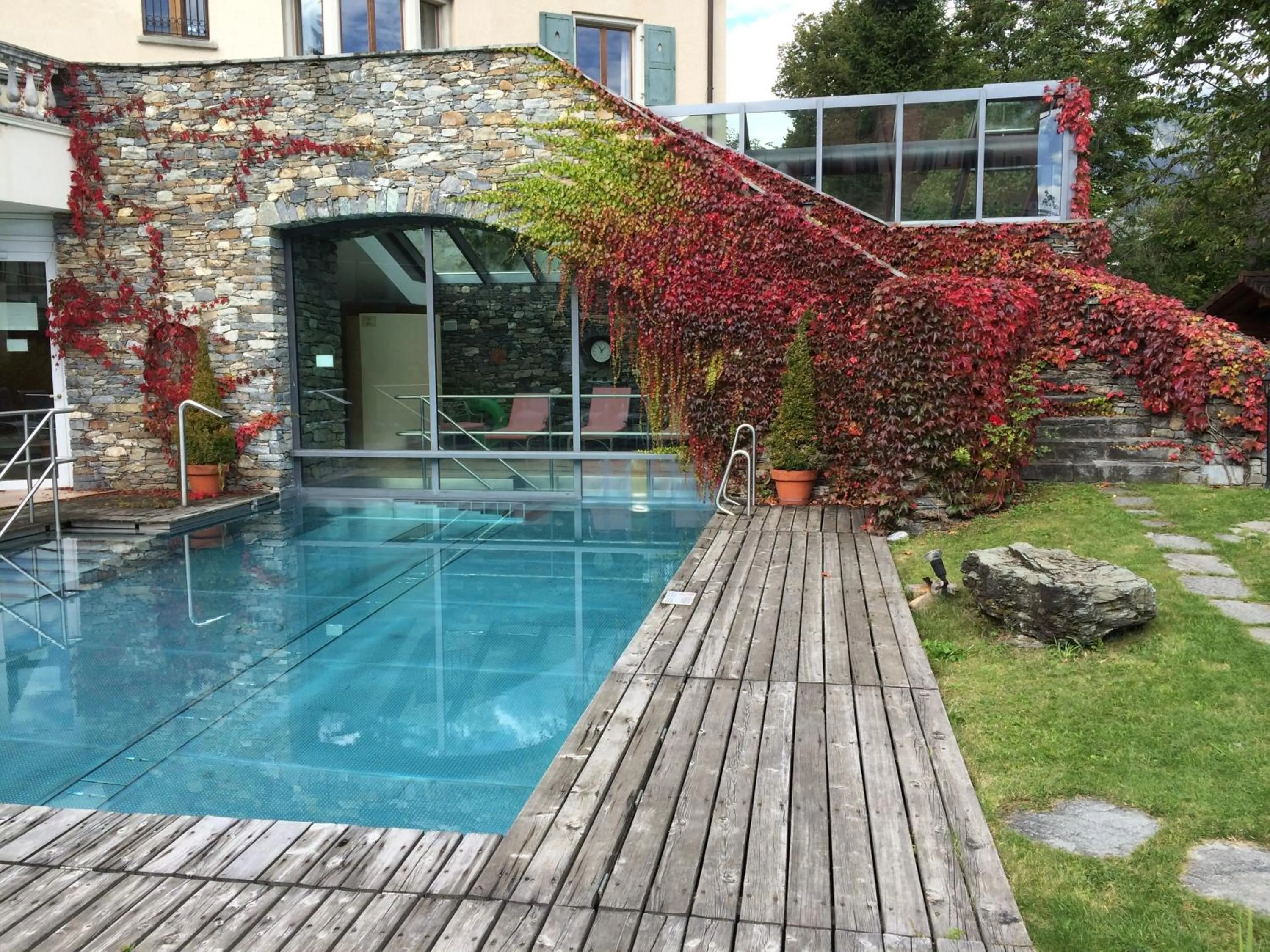 Swimming pool in Hotel Cresta