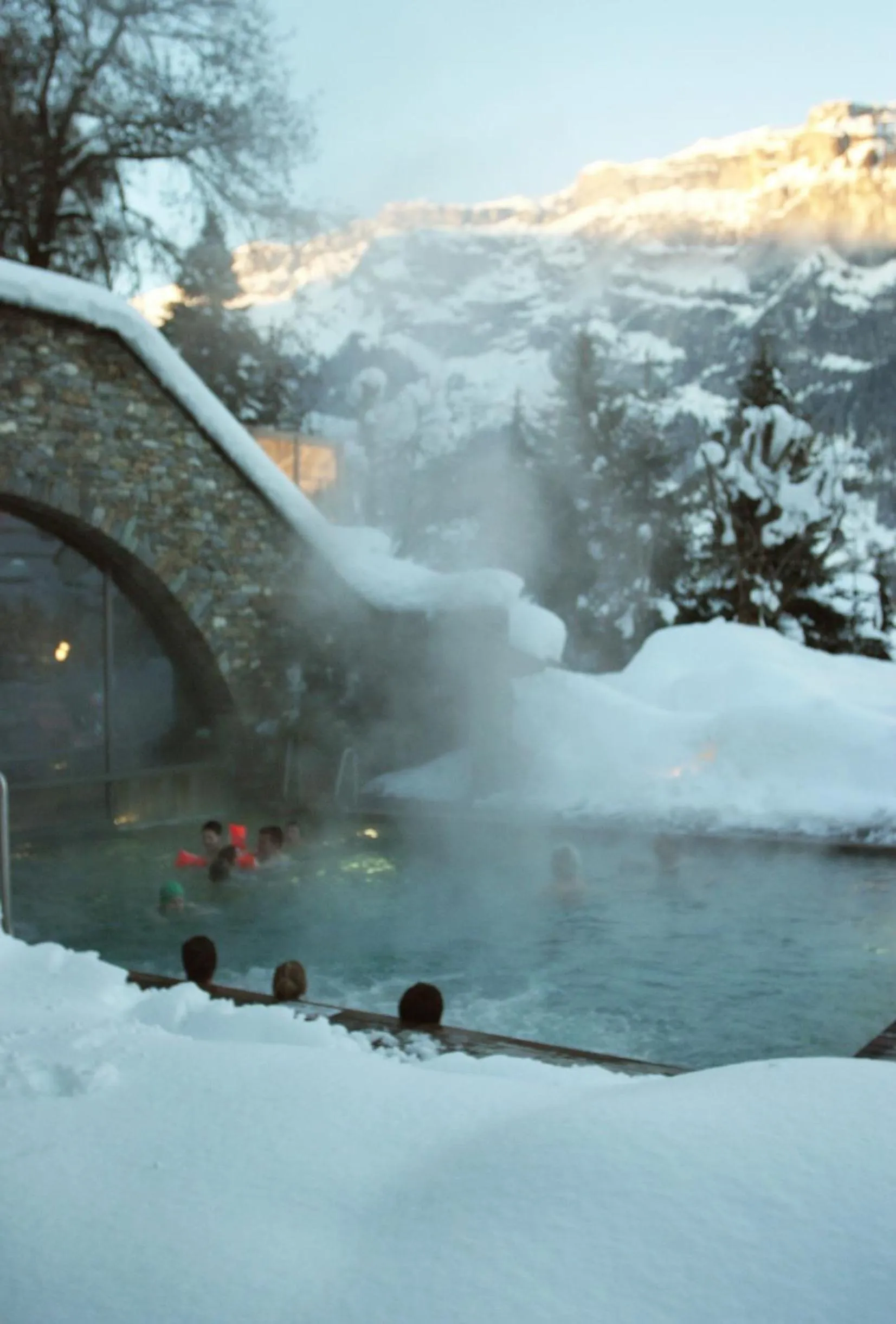 Swimming pool in Hotel Cresta