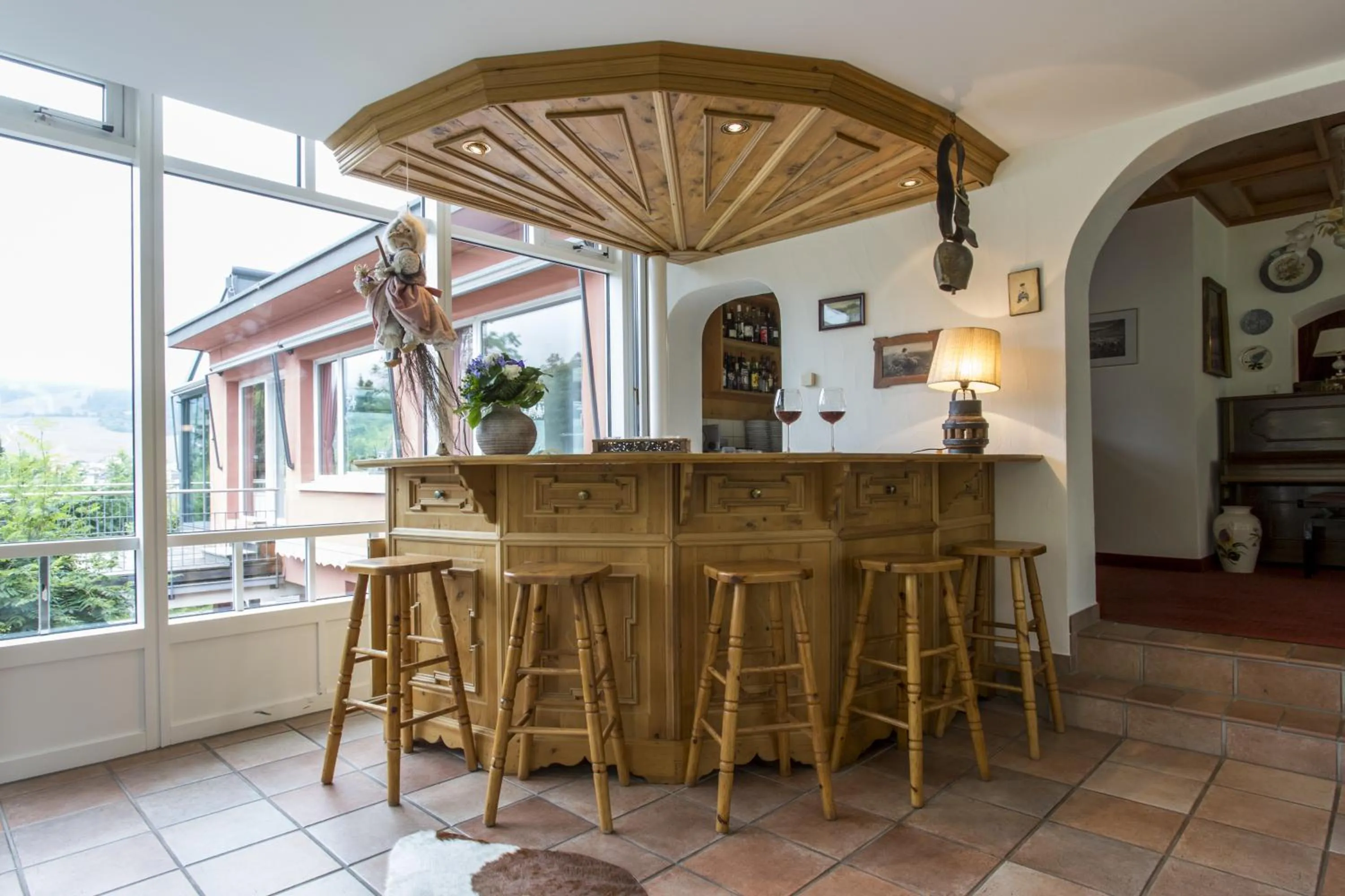 Lounge or bar in Hotel Cresta