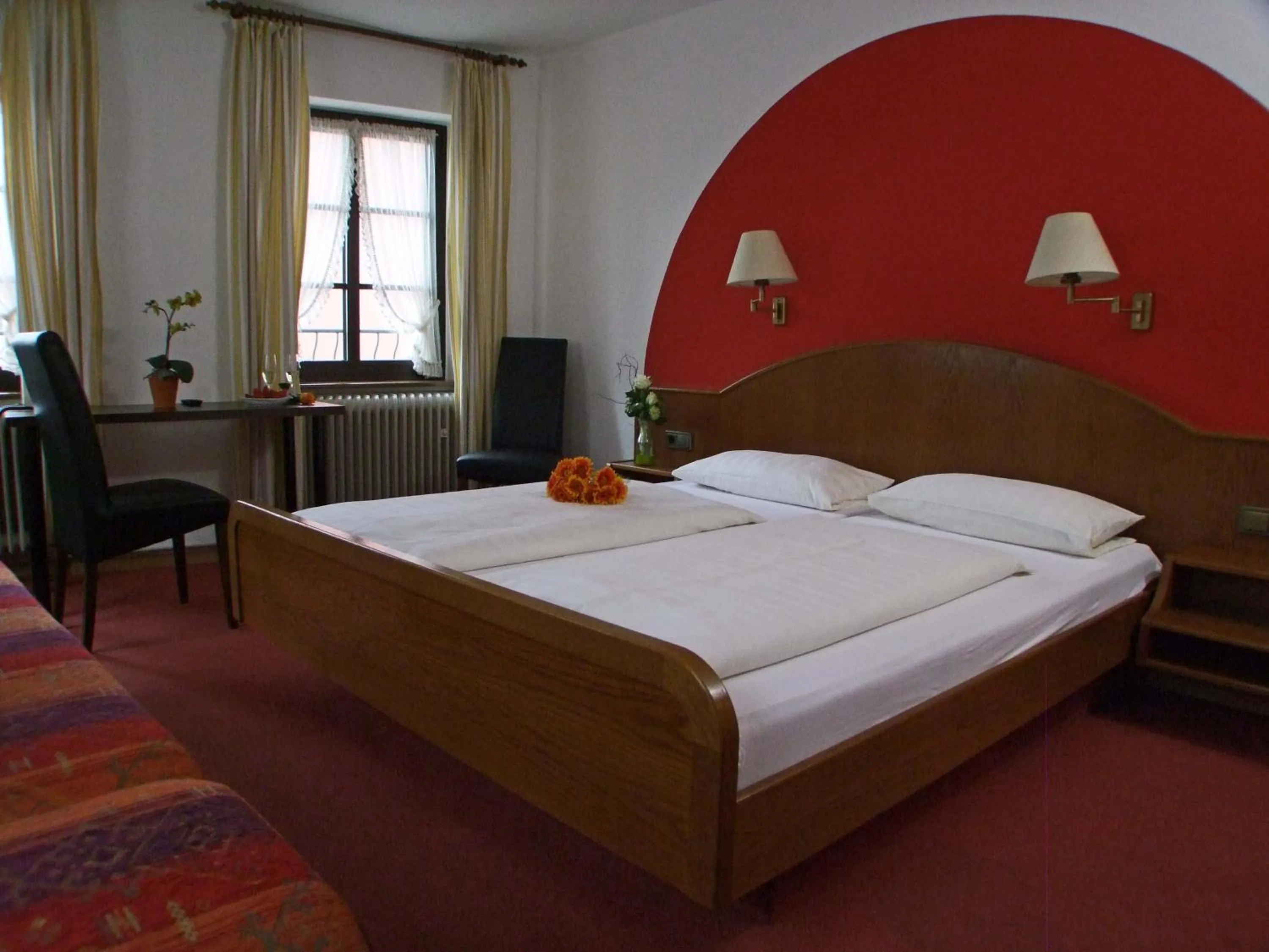 Photo of the whole room, Bed in Hotel Beller