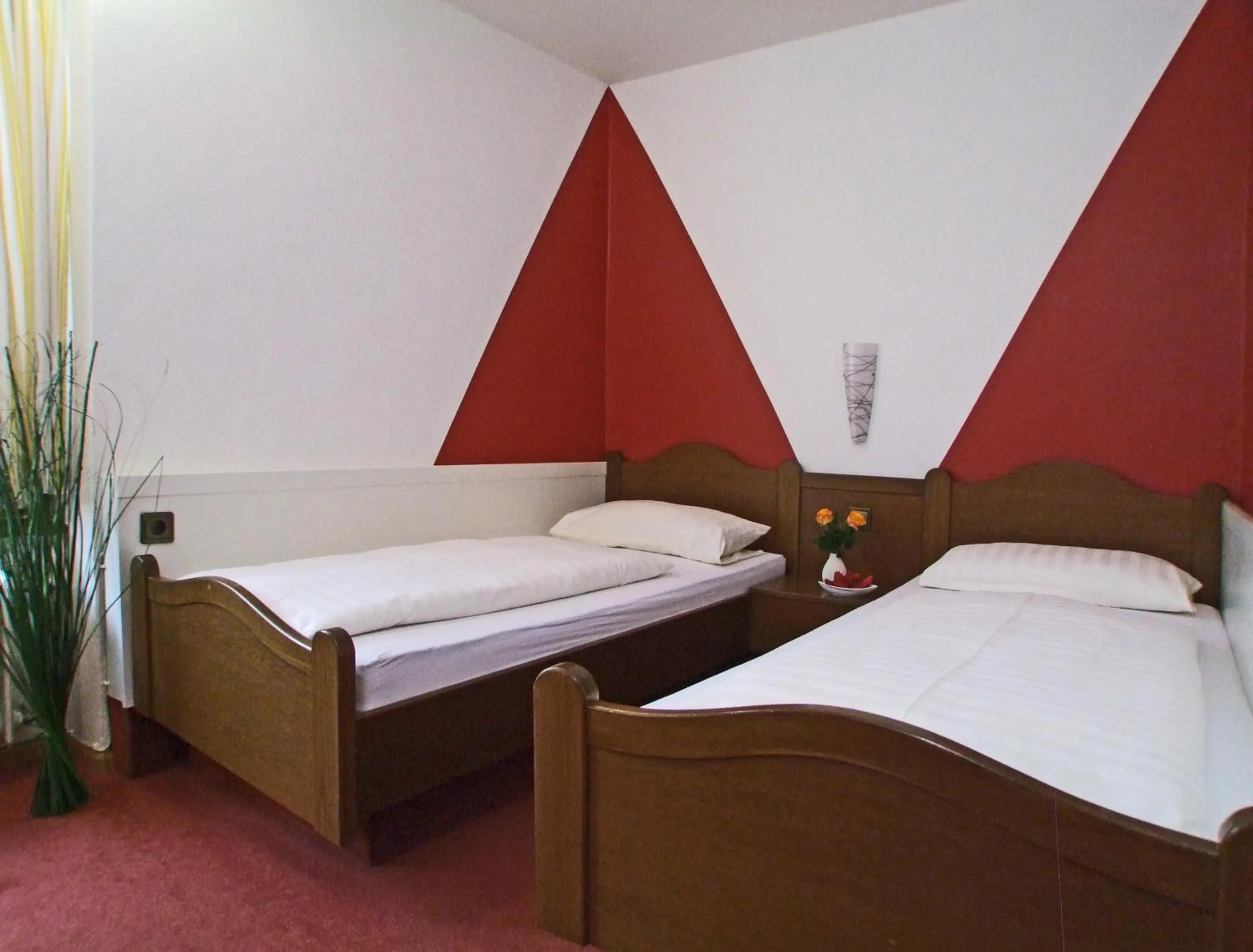 Photo of the whole room, Bed in Hotel Beller