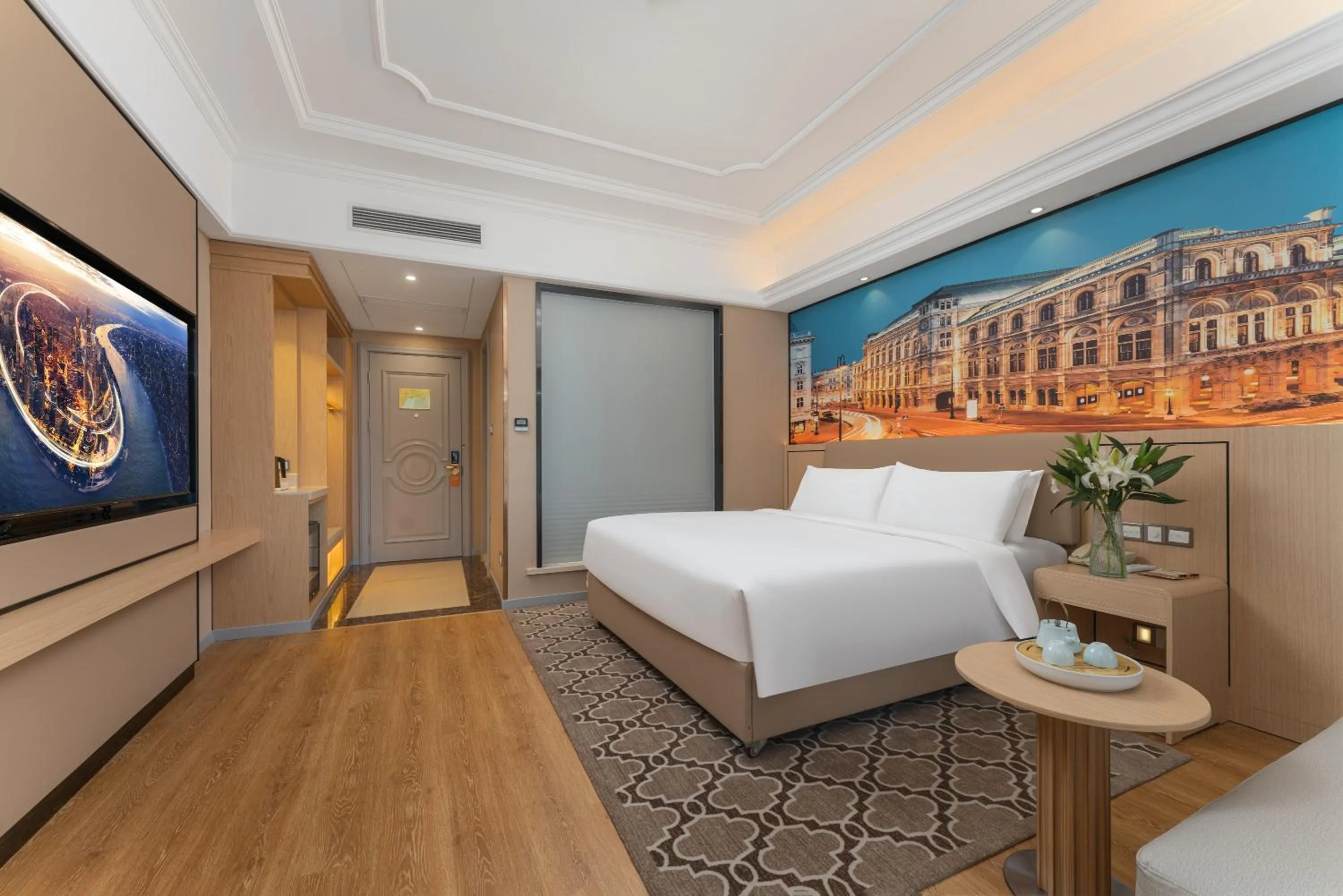 Bed in 维也纳国际酒店上海浦东机场东方枢纽店-提供浦东机场迪士尼免费穿梭巴士