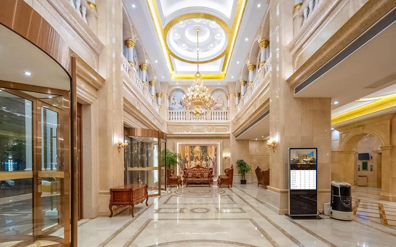 维也纳国际酒店上海浦东机场东方枢纽店-提供浦东机场迪士尼免费穿梭巴士