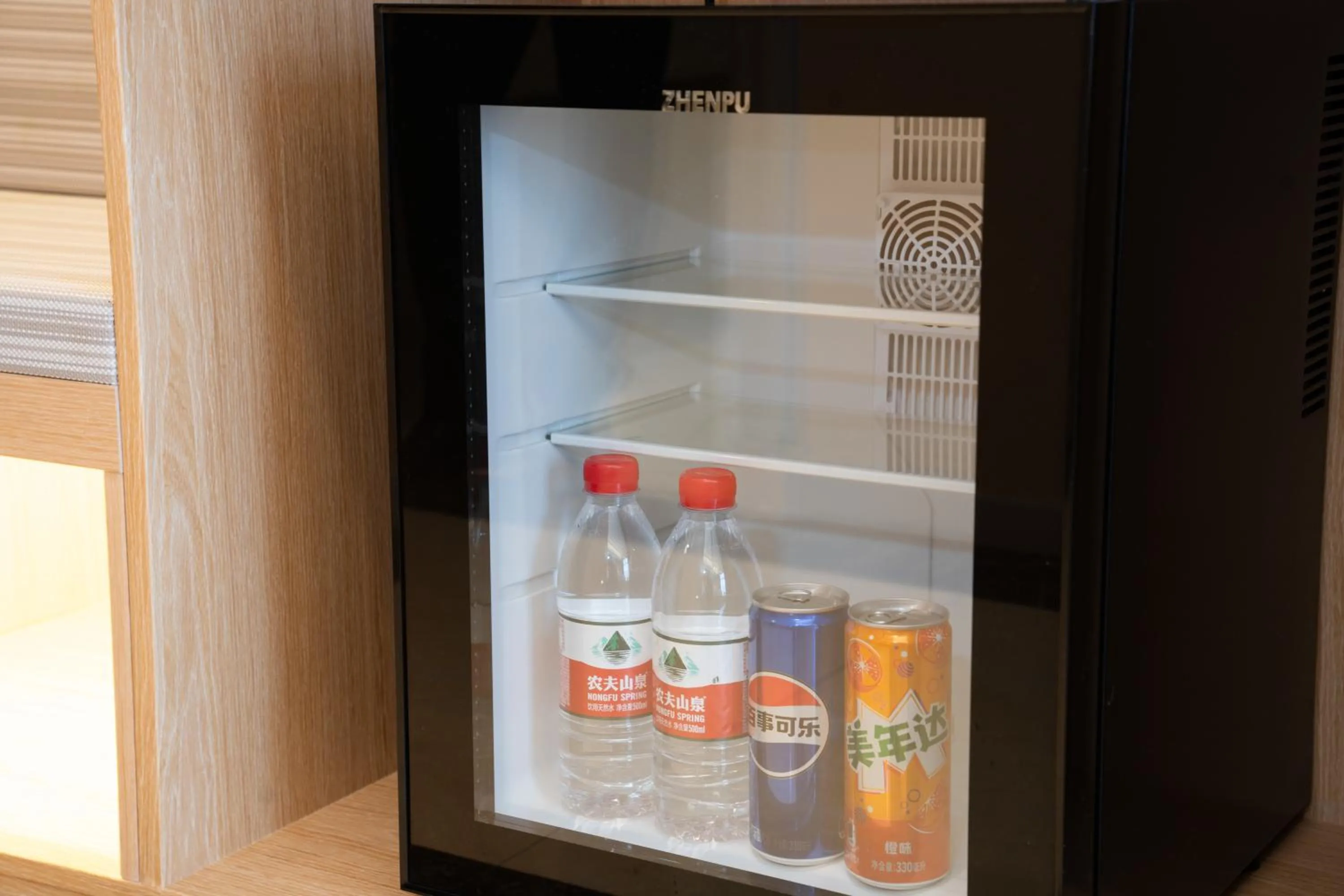 维也纳国际酒店上海浦东机场东方枢纽店-提供浦东机场迪士尼免费穿梭巴士