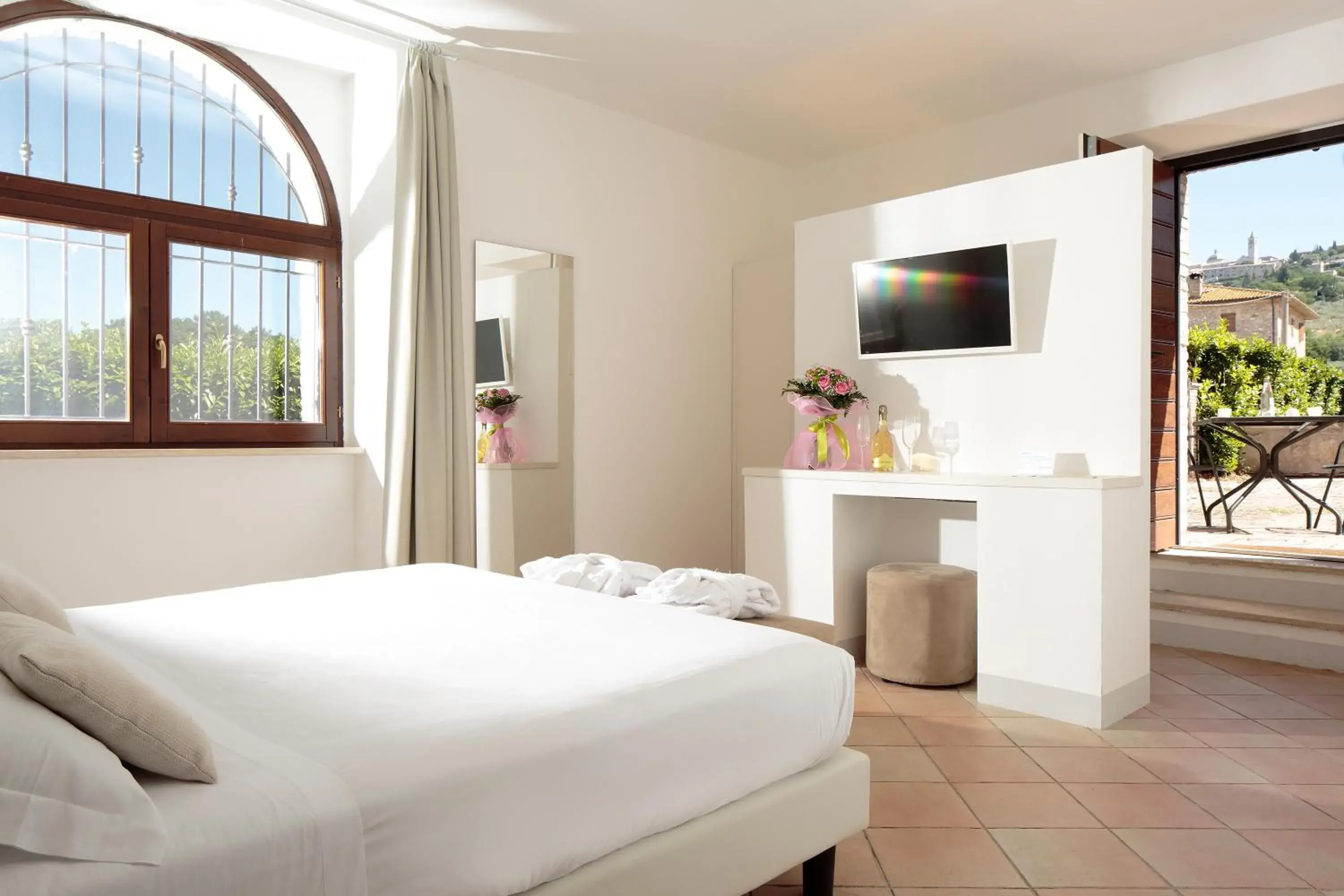 Deluxe Double or Twin Room in Giotto Country House & Spa Deluxe Double or Twin Room in Giotto Country House & Spa