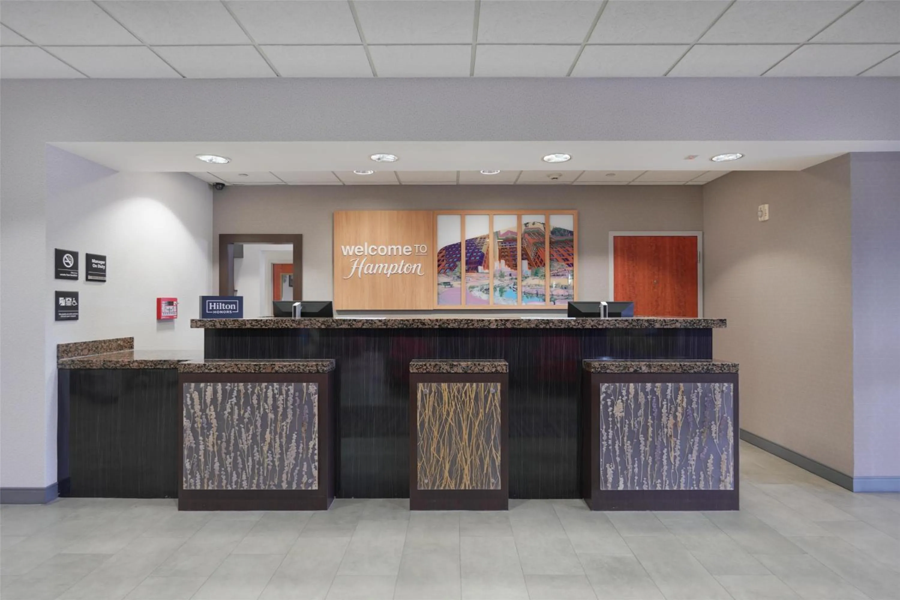 Lobby or reception in Hampton Inn & Suites Tulsa/Tulsa Hills