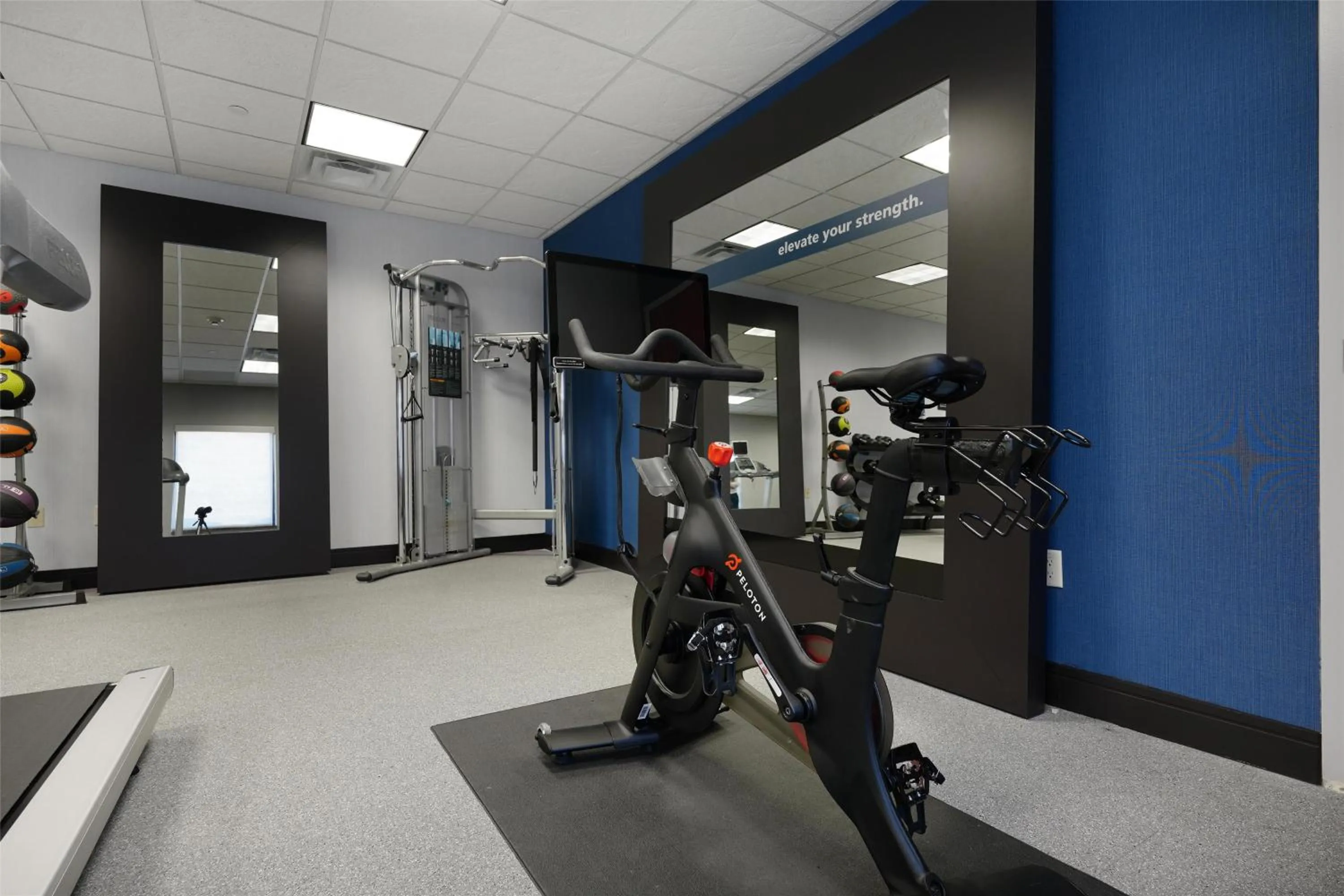 Fitness centre/facilities in Hampton Inn & Suites Tulsa/Tulsa Hills