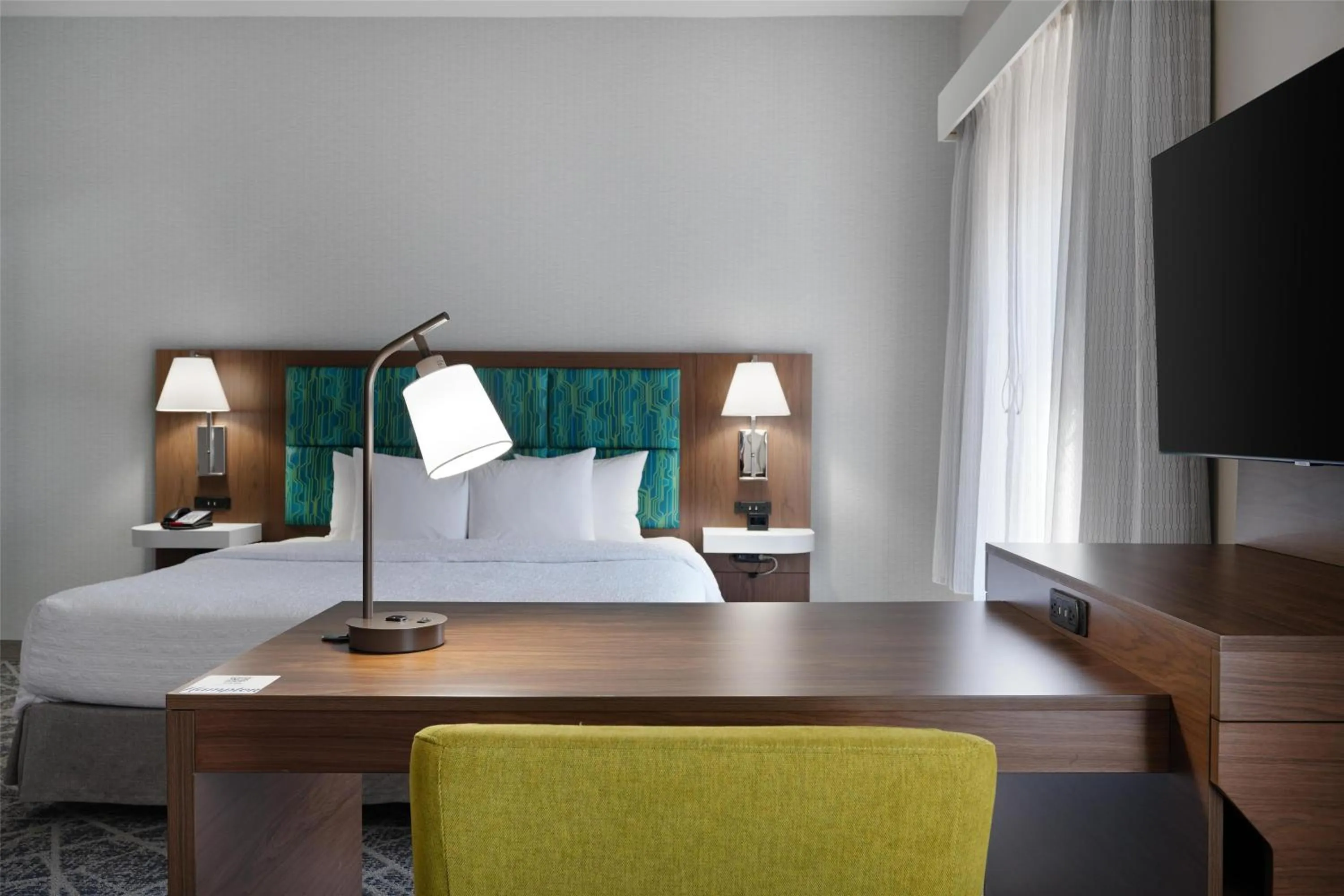 Bedroom, Bed in Hampton Inn & Suites Tulsa/Tulsa Hills