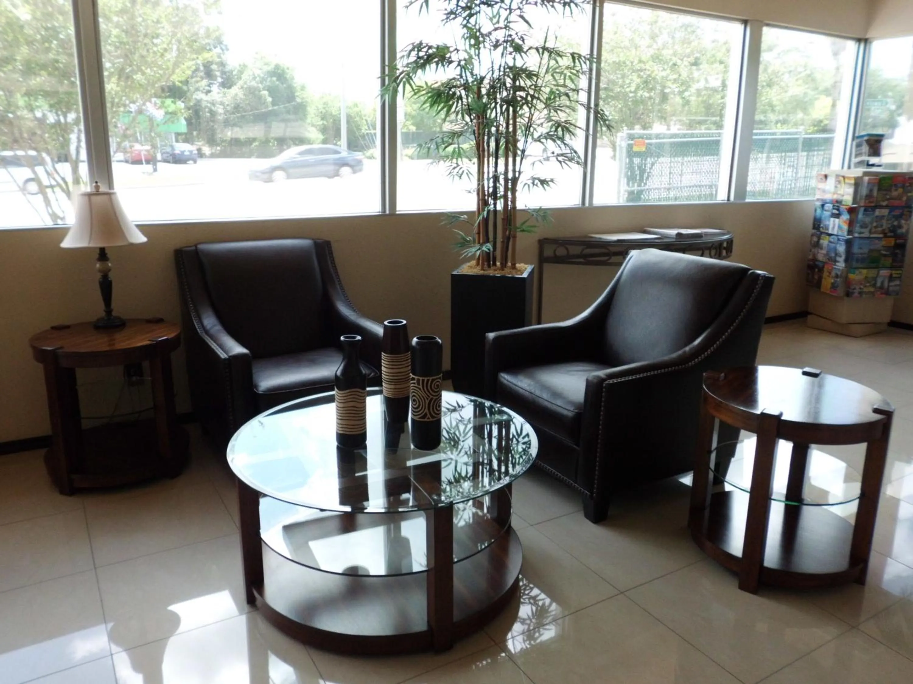 Nightclub / DJ in America's Best Inn & Suites-Lakeland