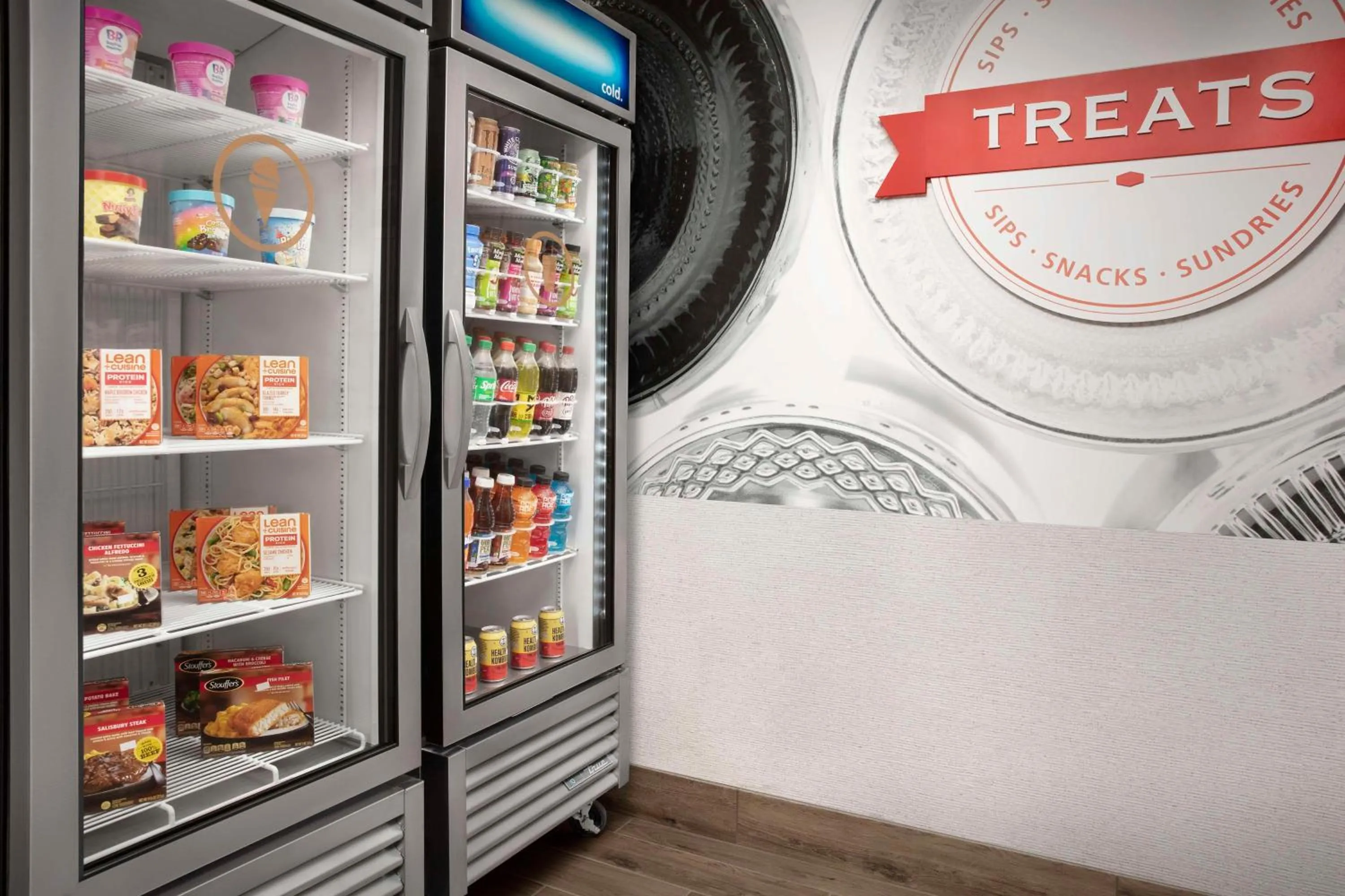 Restaurant/places to eat in Hampton Inn Dandridge