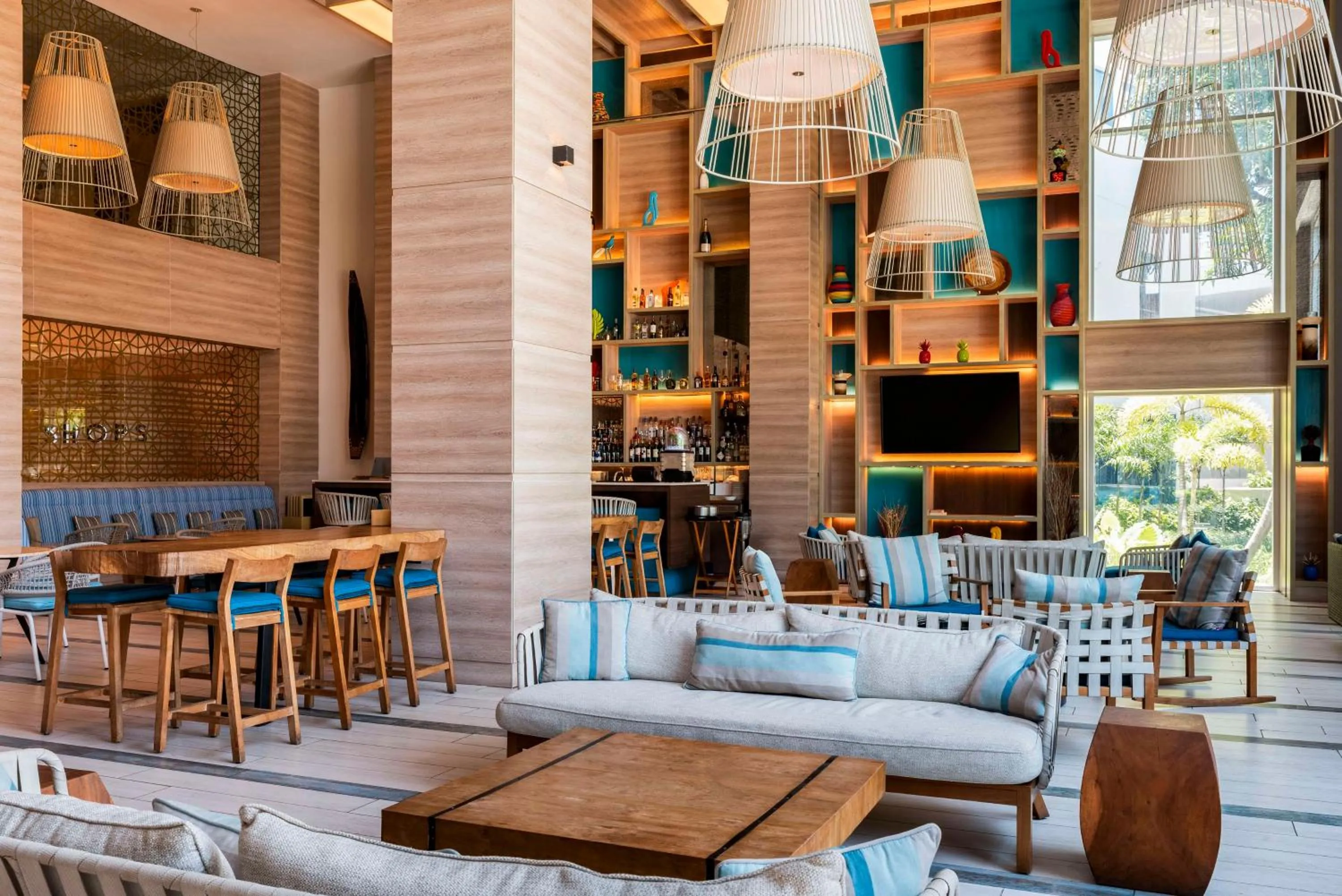 Restaurant/places to eat in Hilton Cartagena