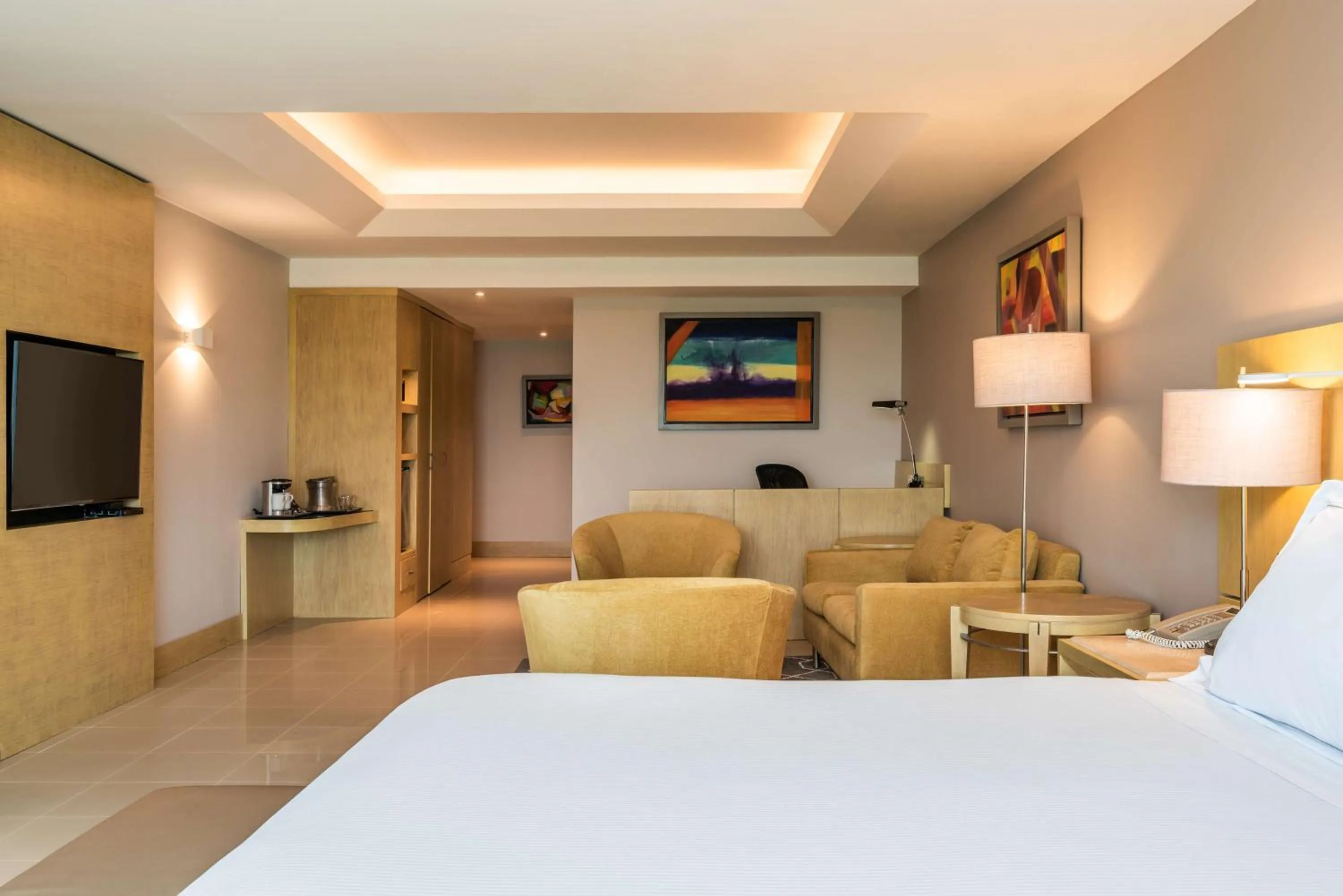 Living room, Bed in Hilton Cartagena