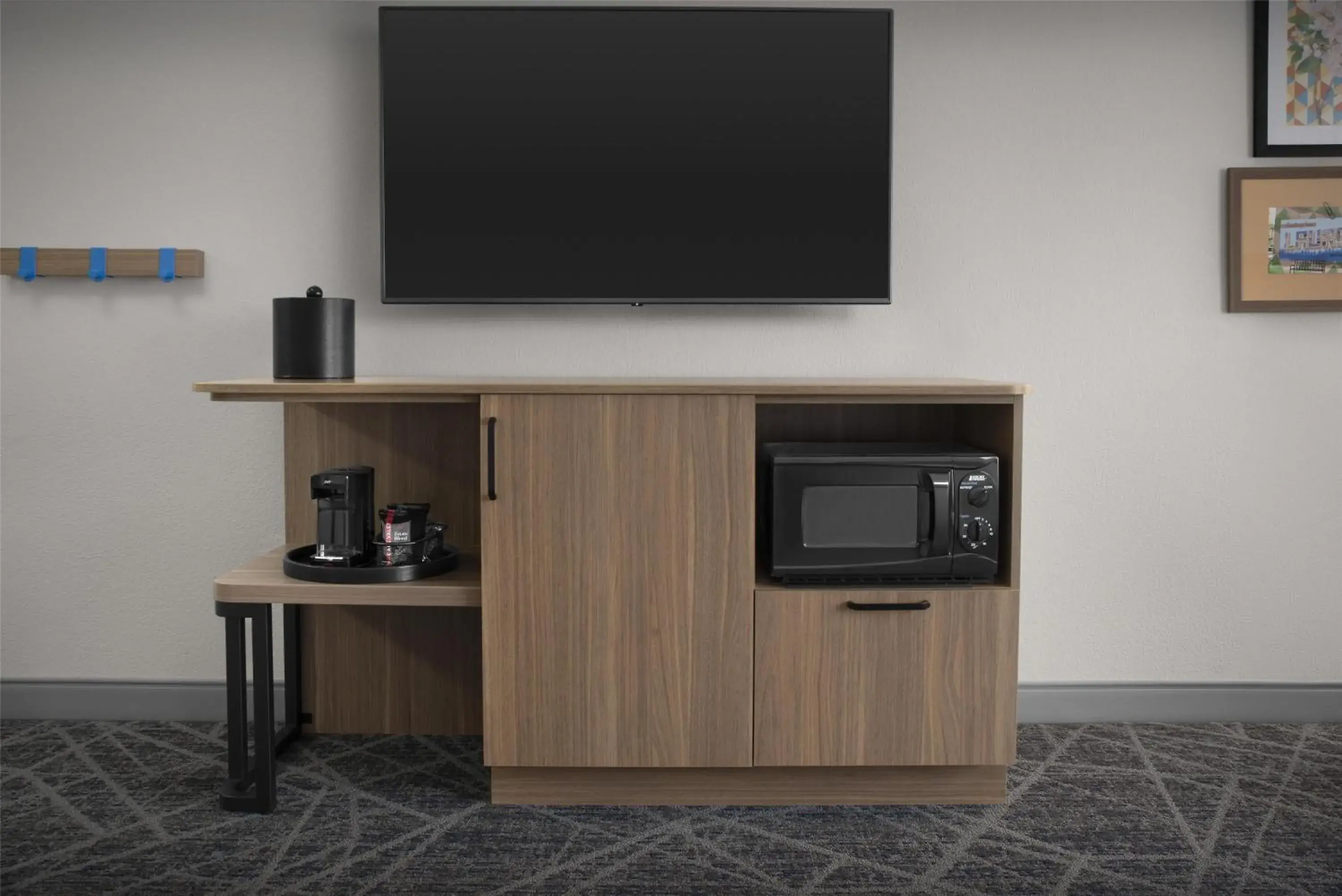 King Study Room - Non-Smoking in Hampton Inn & Suites Laurel King Study Room - Non-Smoking in Hampton Inn & Suites Laurel