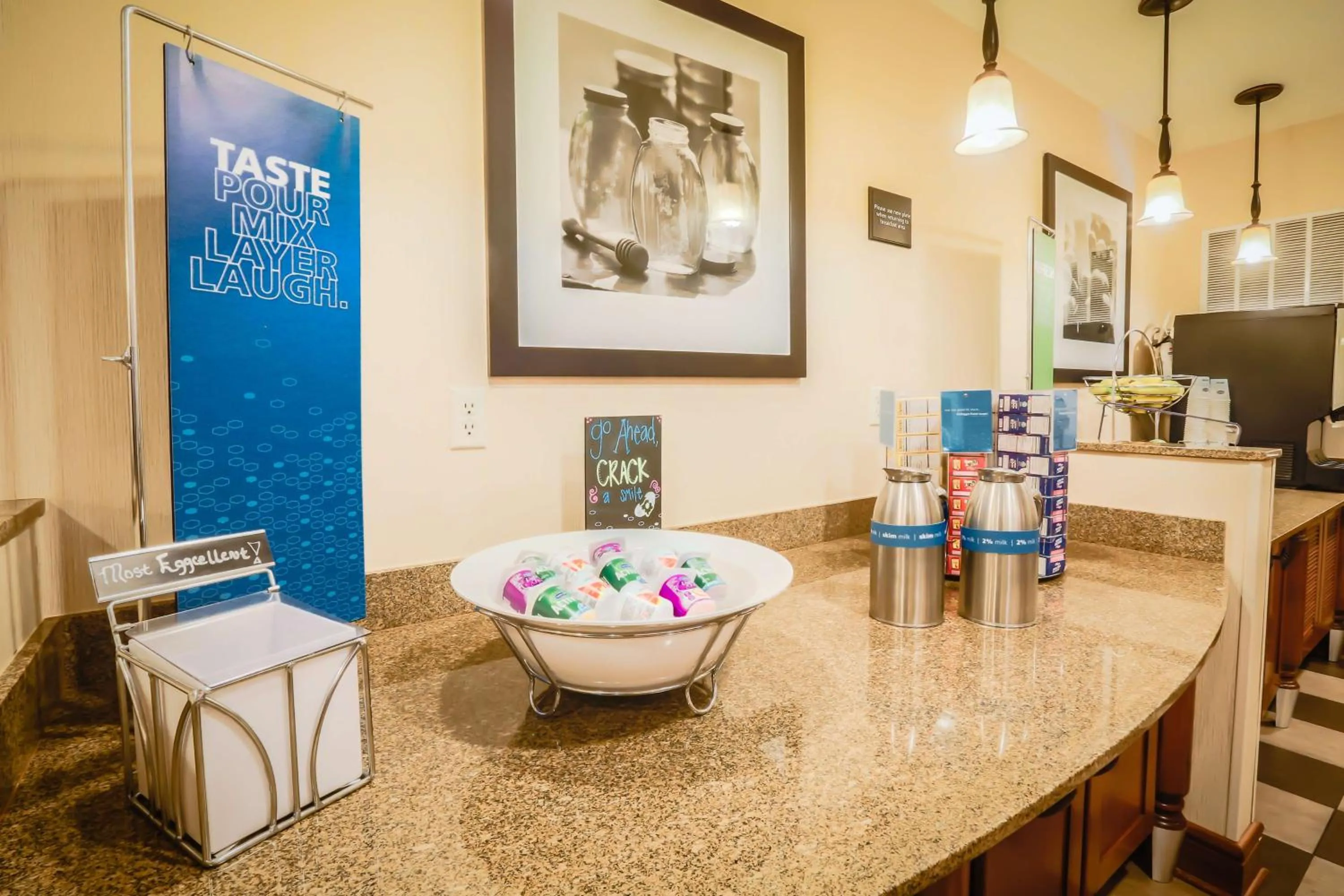 Breakfast in Hampton Inn & Suites by Hilton Tomball Houston NW