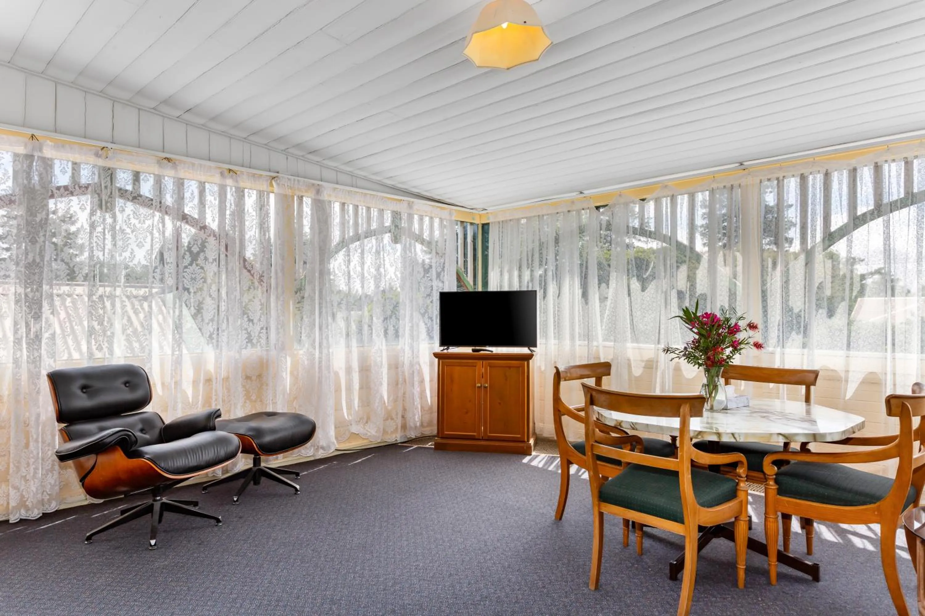 Lounge or bar in La Maison Boutique Hotel