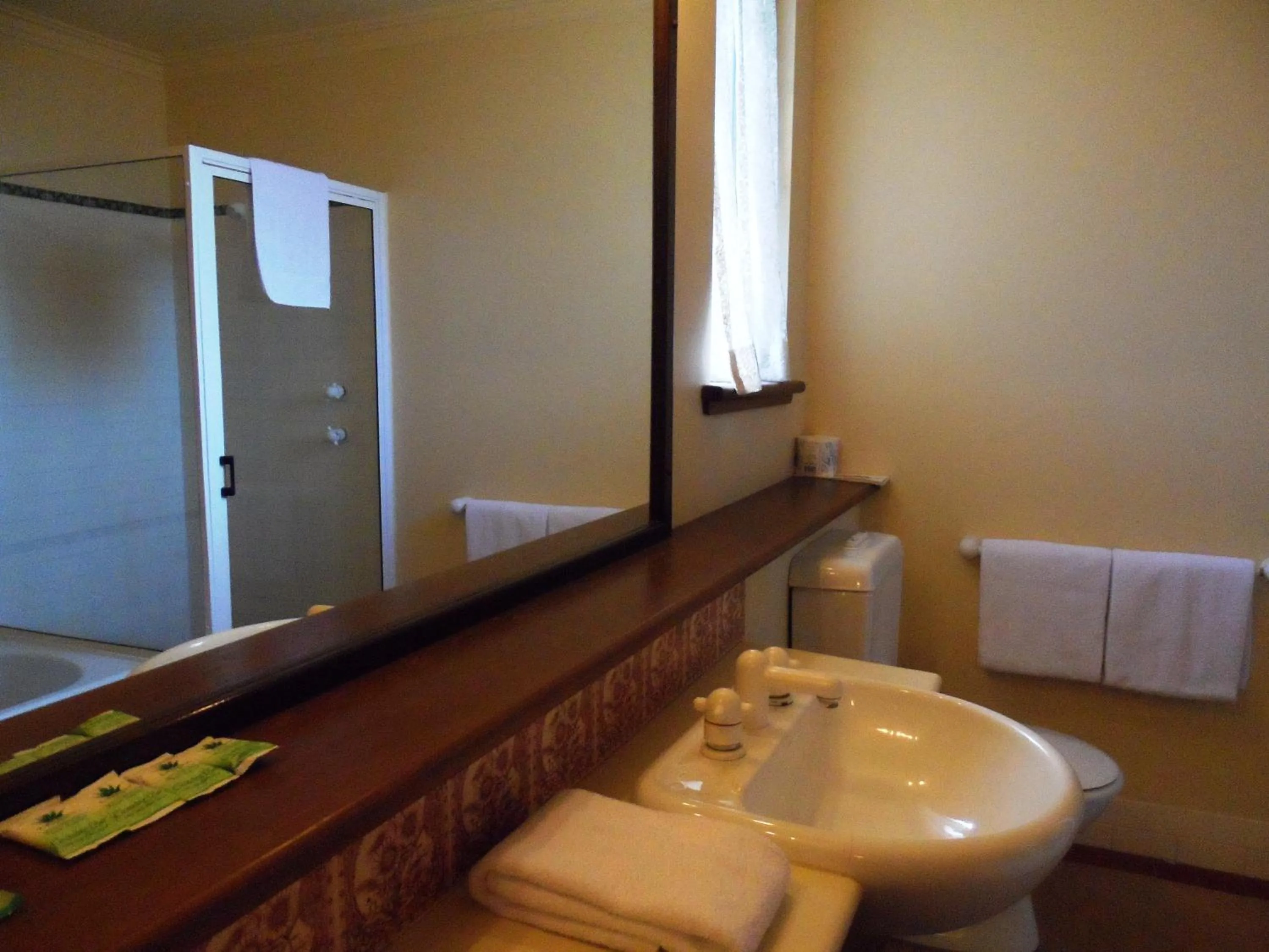 Shower in La Maison Boutique Hotel