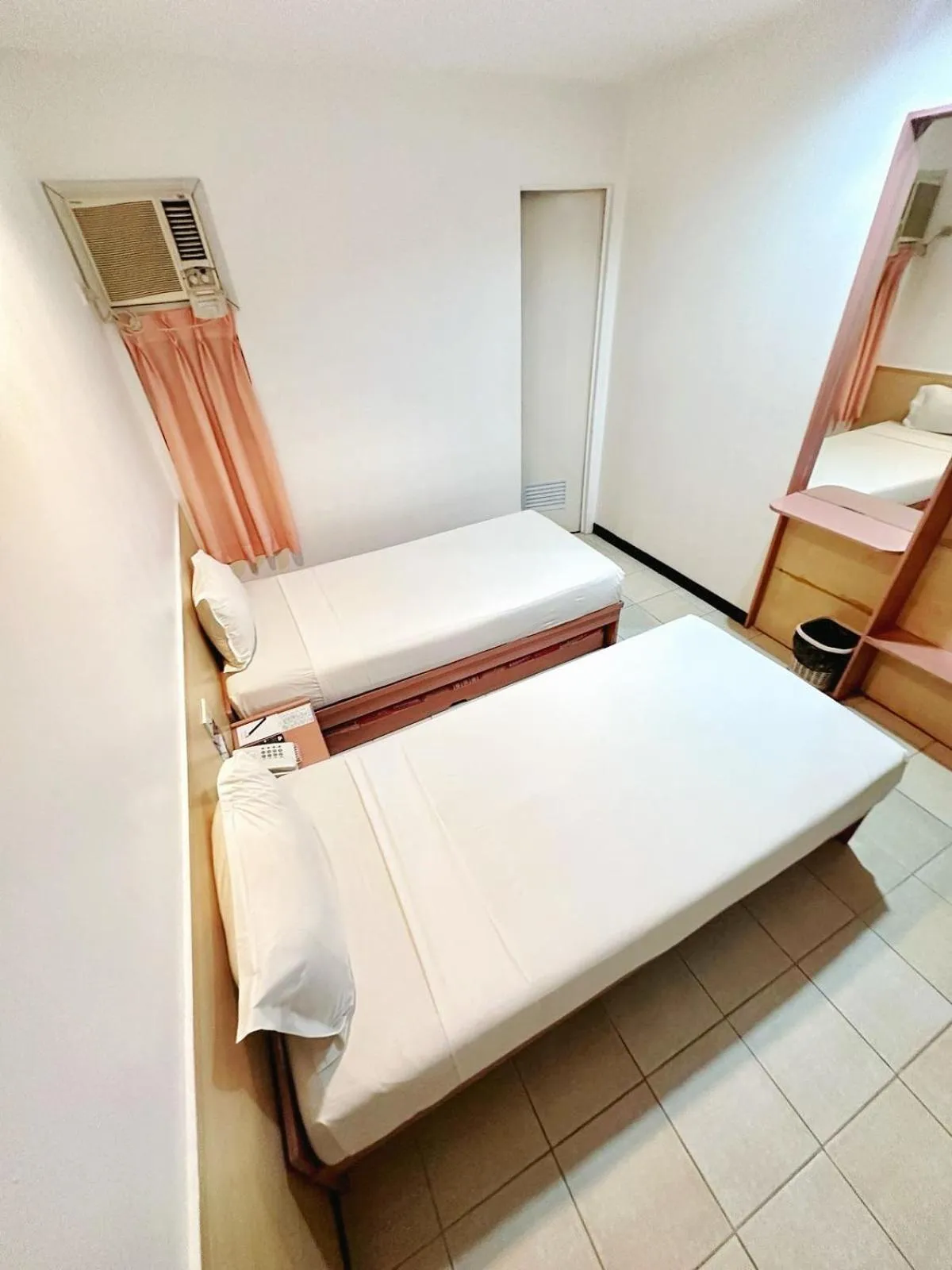 Bedroom in Hotel Pier Cuatro