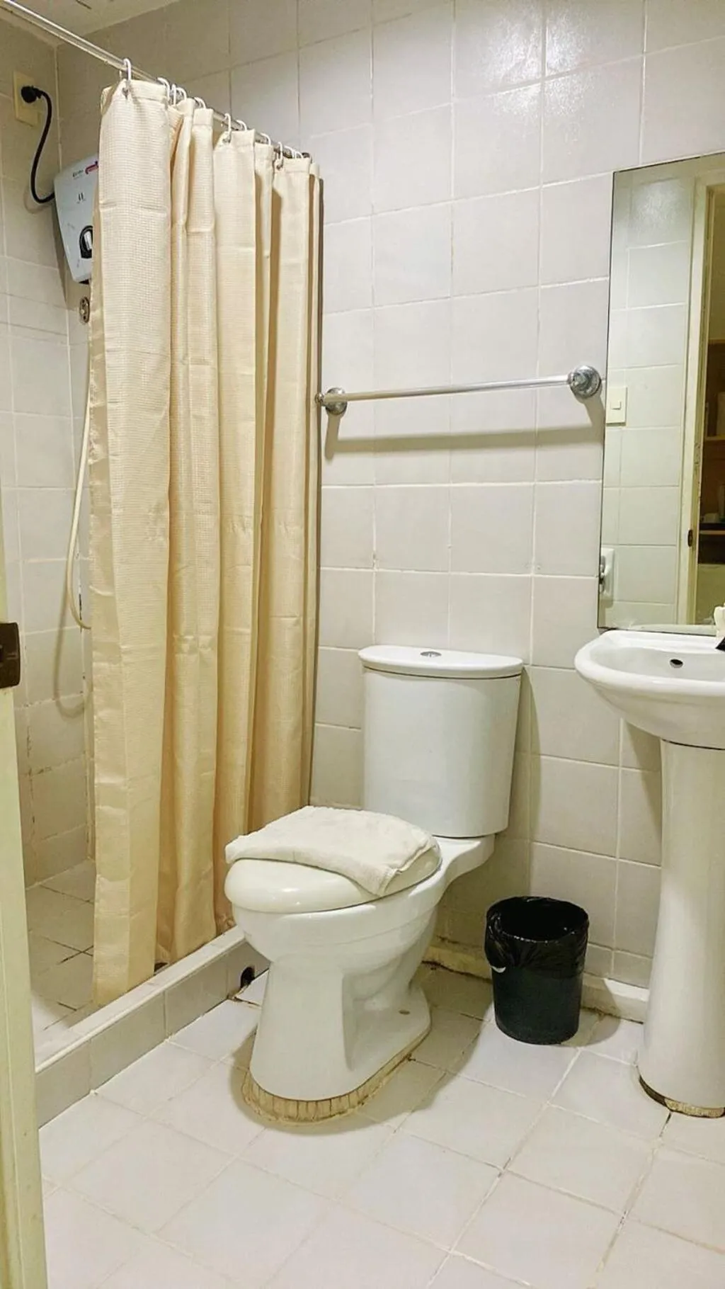 Bathroom in Hotel Pier Cuatro