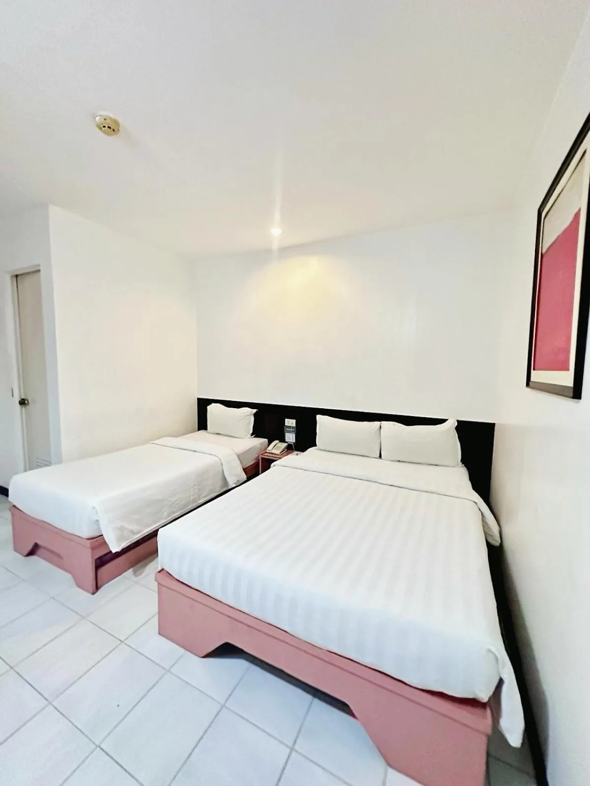 Bedroom in Hotel Pier Cuatro