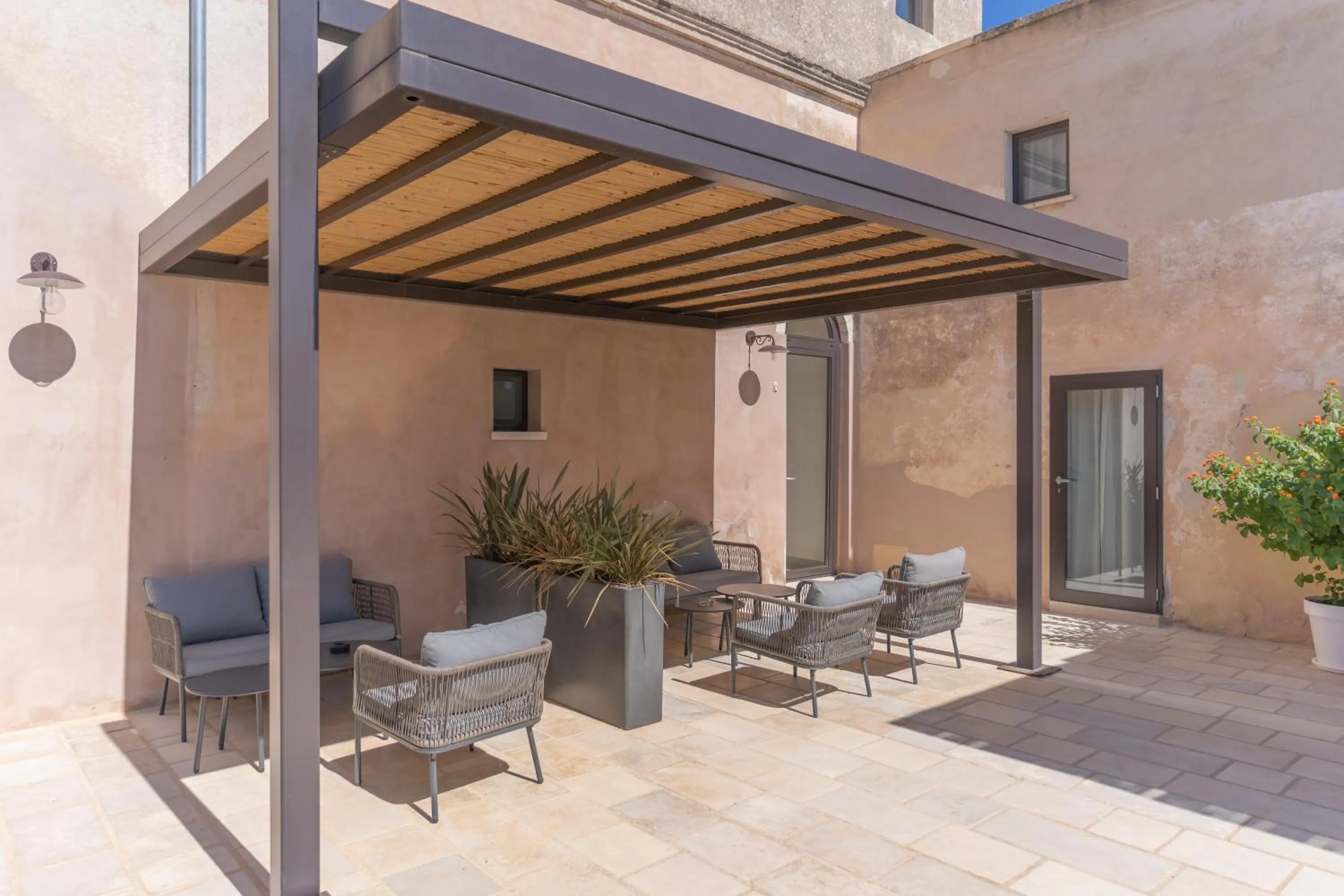 Property building in Casina Bellanova