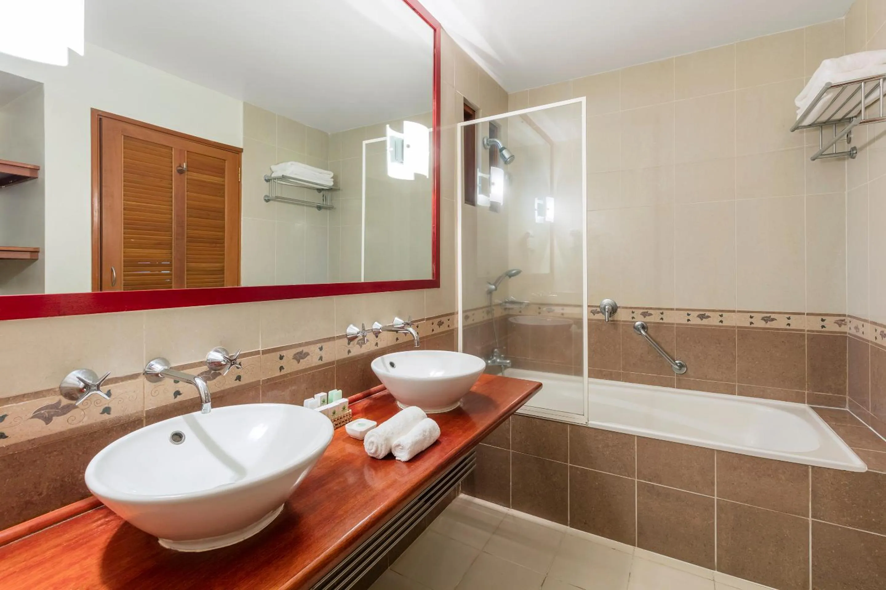 Hot Tub in The Naviti Resort