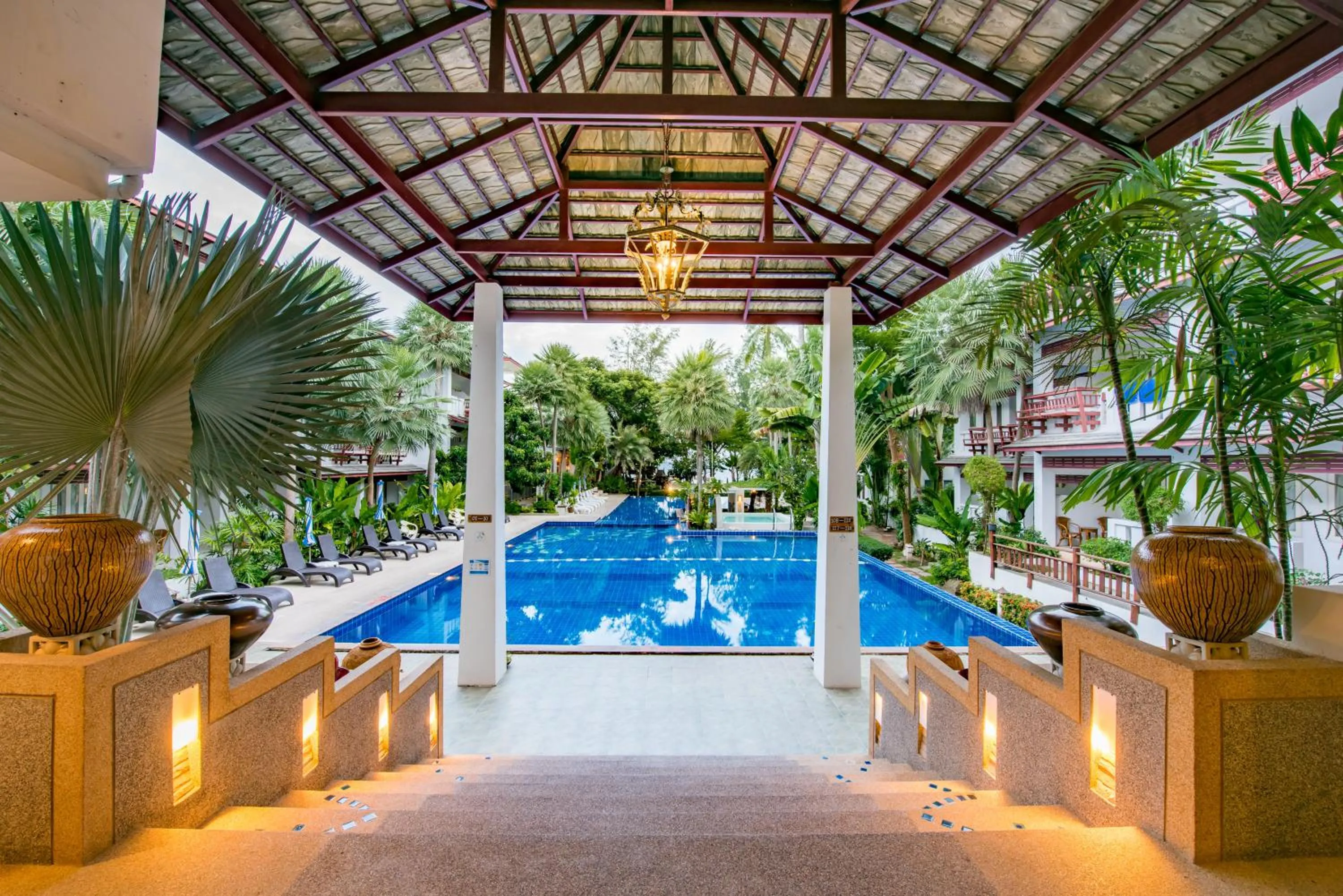 Swimming pool in Koh Tao Montra Resort
