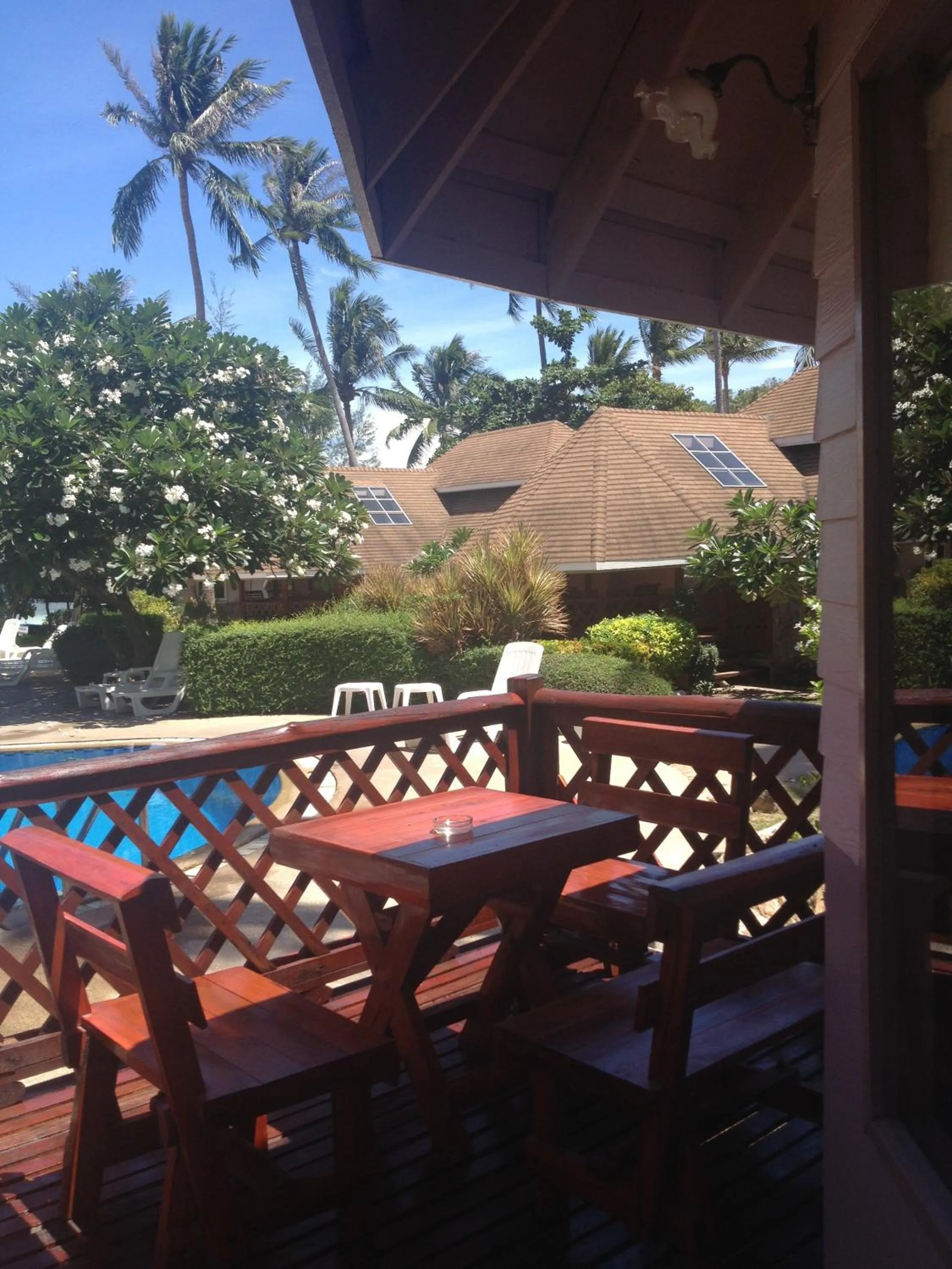 Bed in Koh Tao Coral Grand Resort
