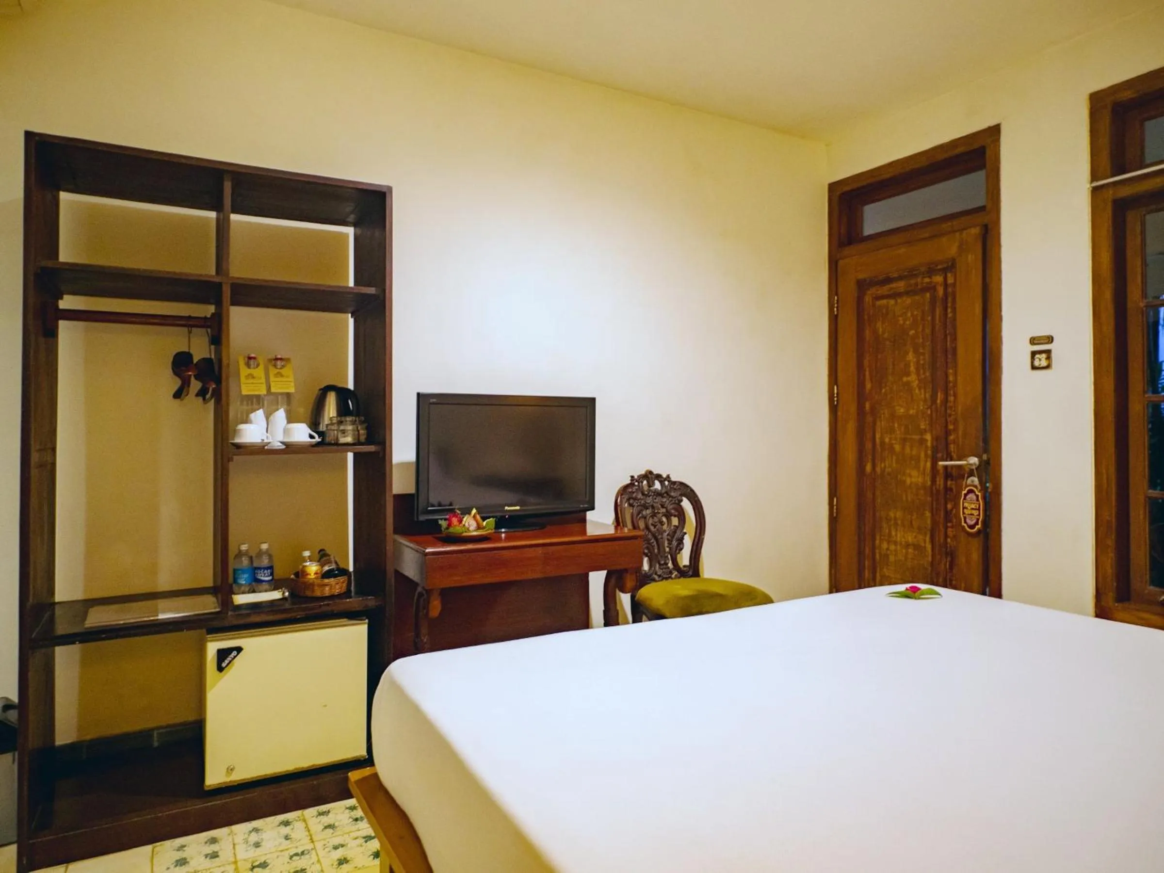 Bed in Hotel Tugu Blitar