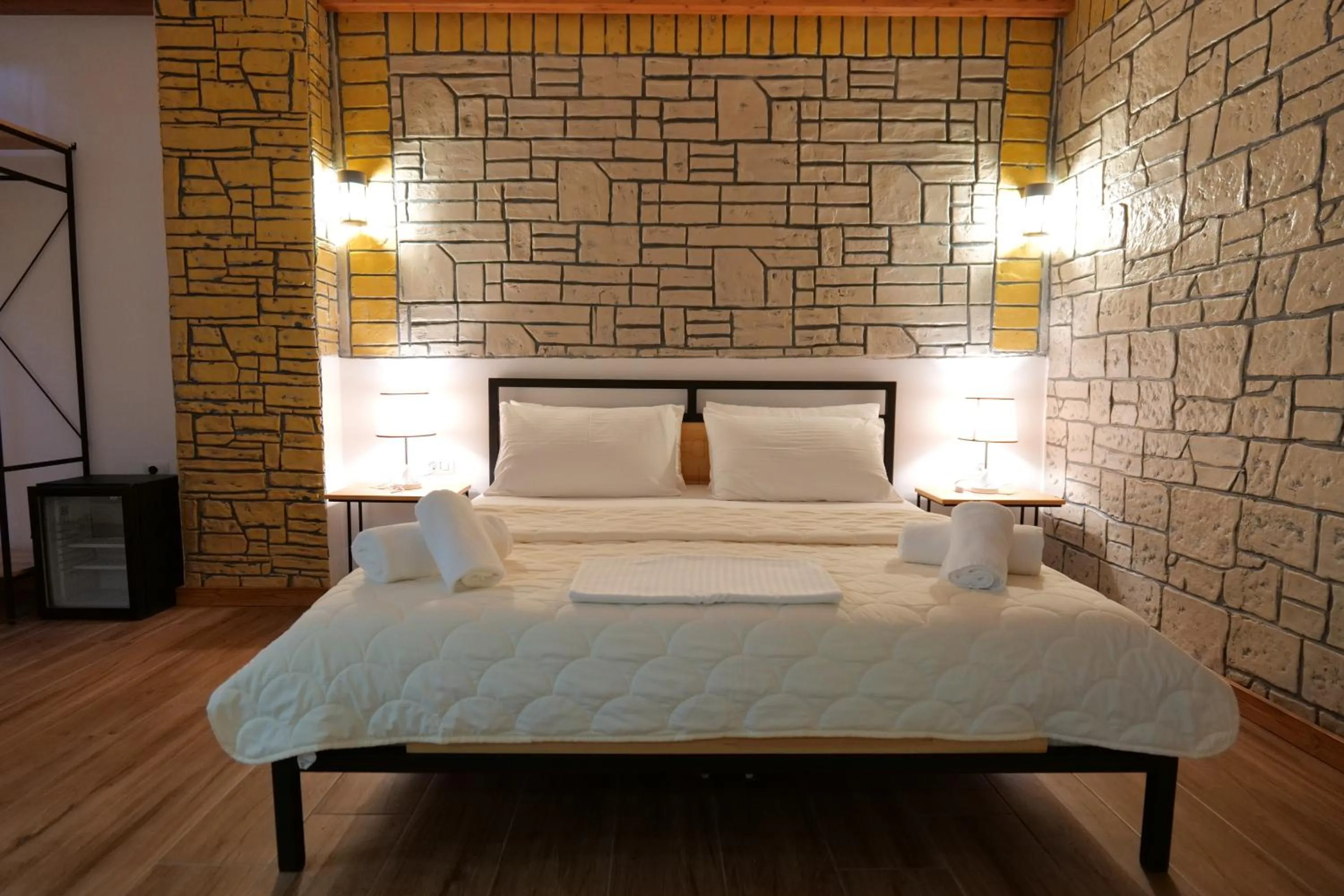 Bed in Oceanic Overview Suites